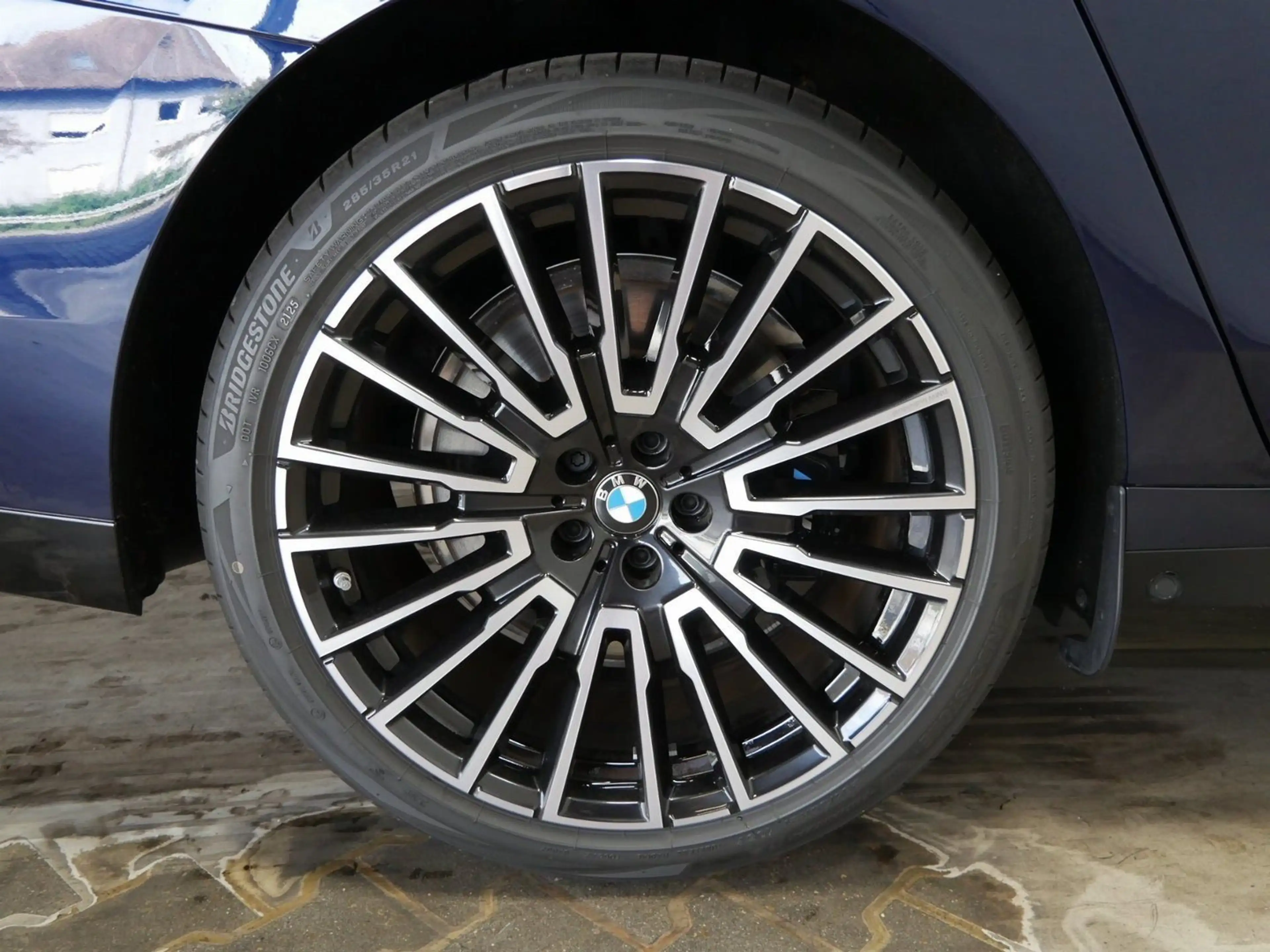 BMW 750 e xDrive M Sport PRO //ExecutiveLoungeSeating — photo 13