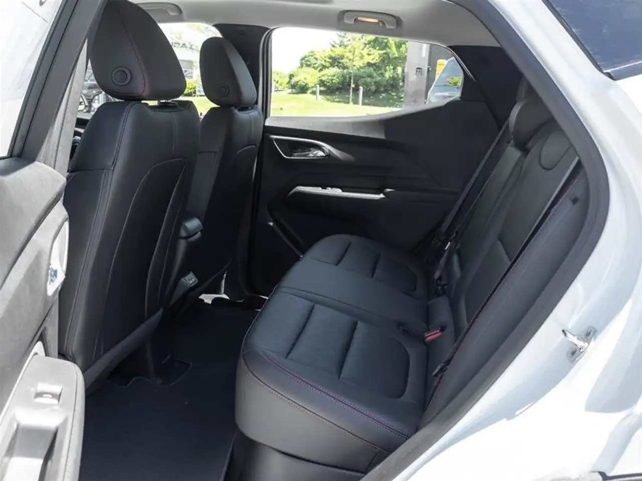 Chevrolet Bolt снимка Chevrolet Bolt