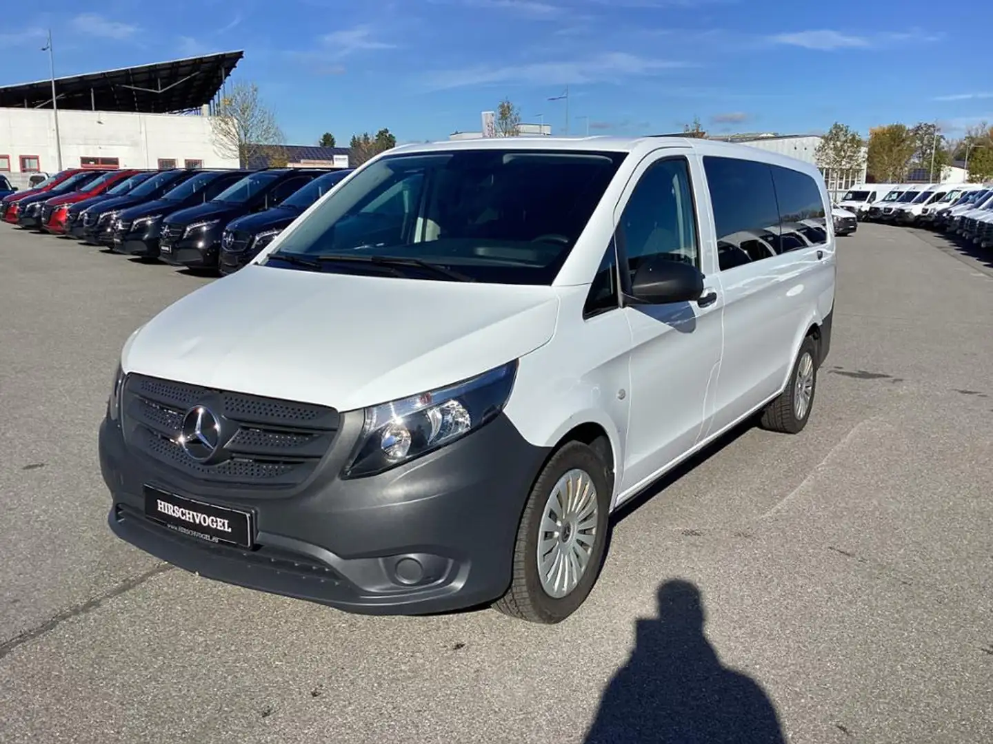 Mercedes-Benz Vito 114 CDI Tourer PRO XXL 8-Sitzer 9G Standhzg Weiß - 2