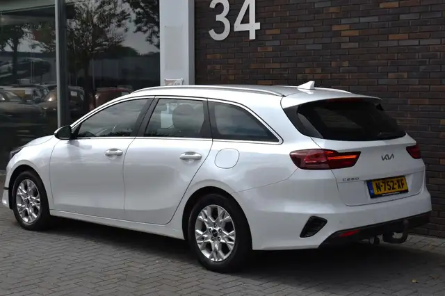Kia Ceed view 5