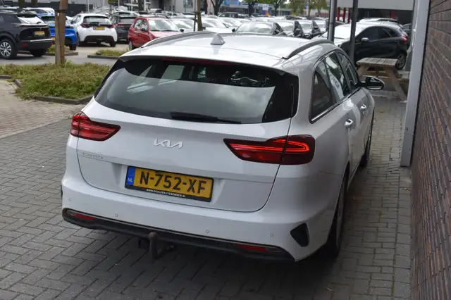 Kia Ceed view 7