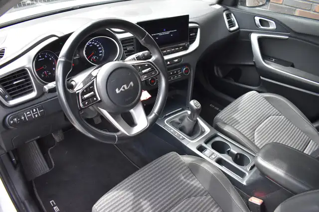 Kia Ceed view 13