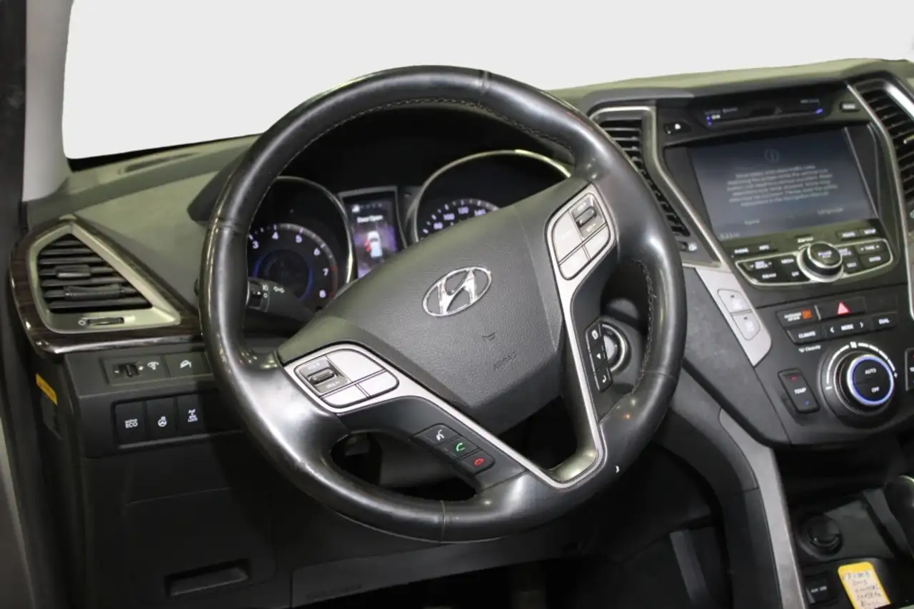 Hyundai SANTA FE снимка Hyundai SANTA FE