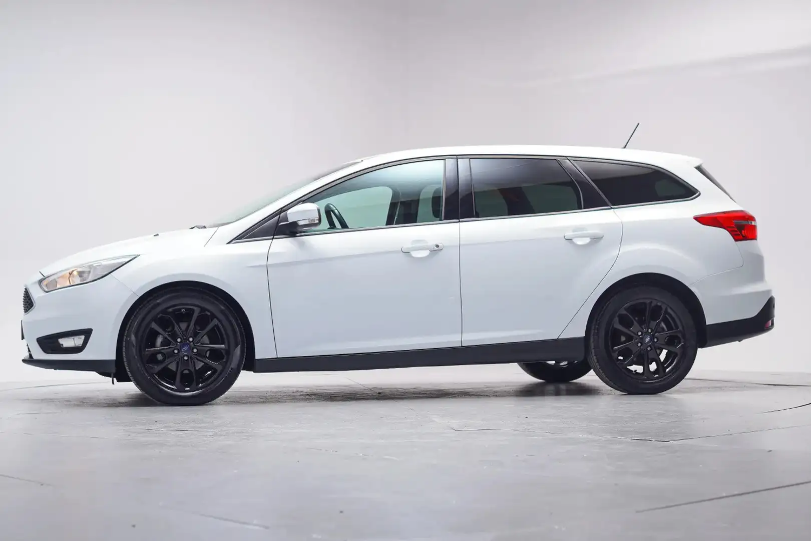 Ford Focus 1.0 Lease Edition [navi,achteruitrijcamera,stoelve Wit - 2