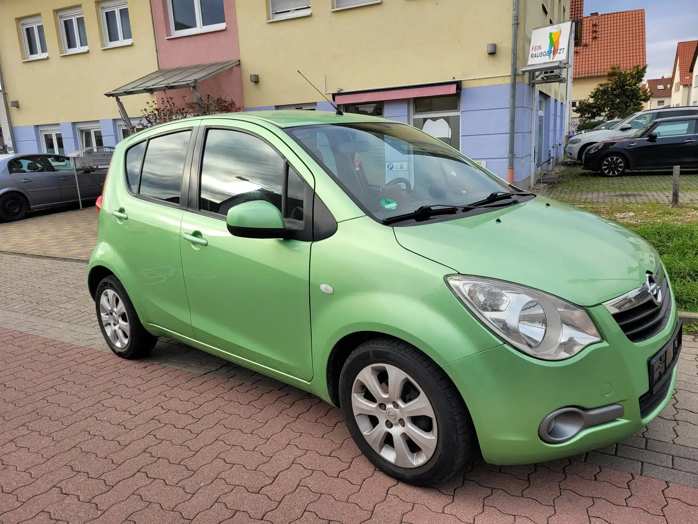 Opel Agila Agila 1.0 Edition Grün - 2