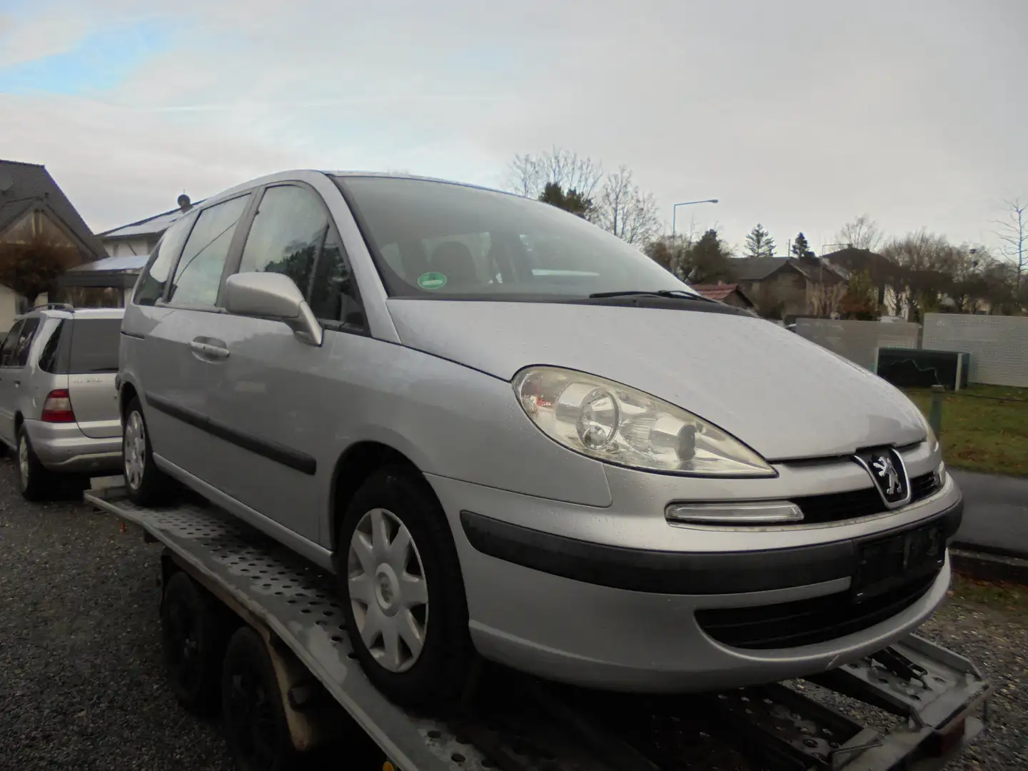 Peugeot 807 7 Sitzer 2 Schiebetüren Silber - 2