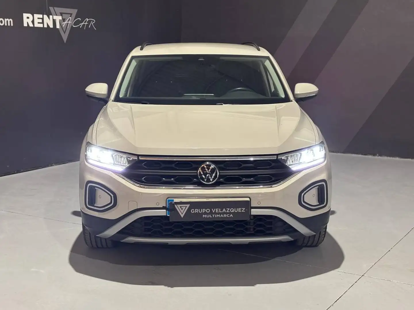 Volkswagen T-Roc 1.0 TSI Life 81kW Gris - 2