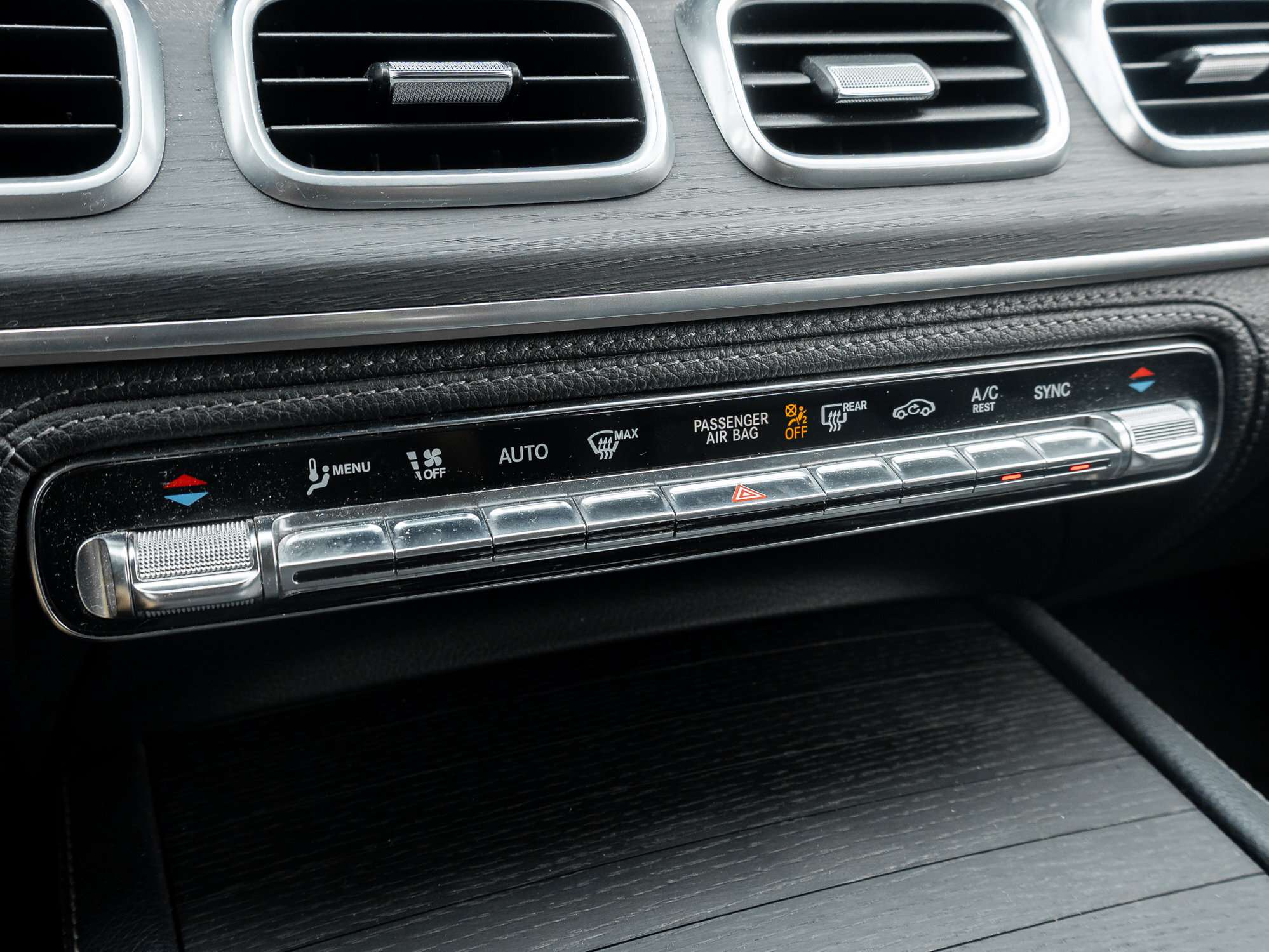 used 2020 Mercedes-Benz GLE car, priced at $43,749