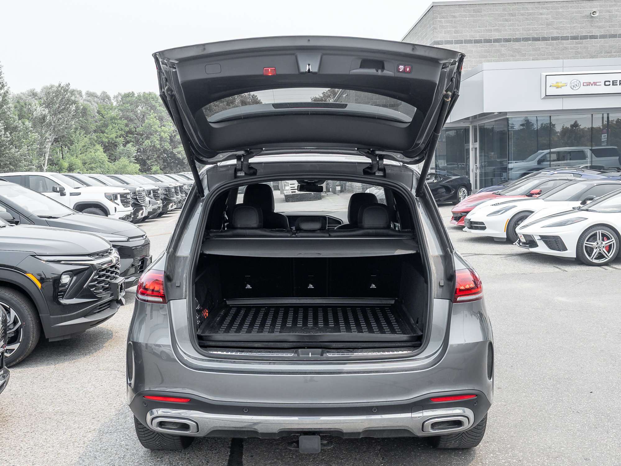 used 2020 Mercedes-Benz GLE car, priced at $43,749