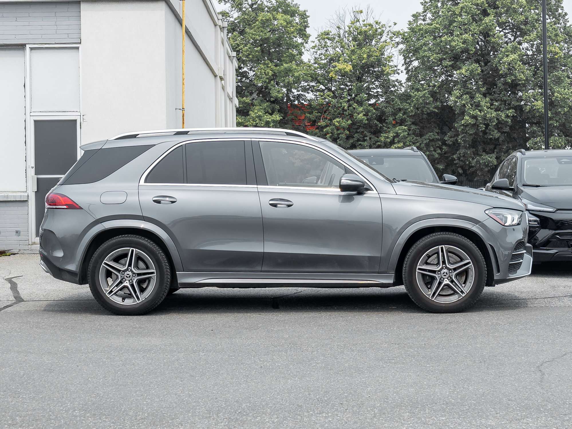 used 2020 Mercedes-Benz GLE car, priced at $43,749