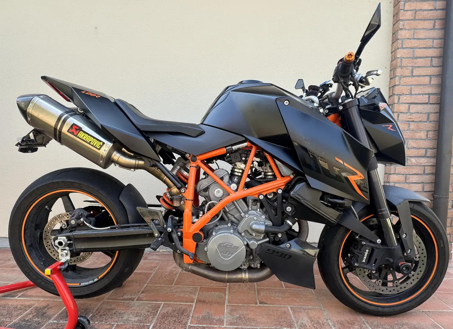 KTM 990 Super Duke R Nero - 2