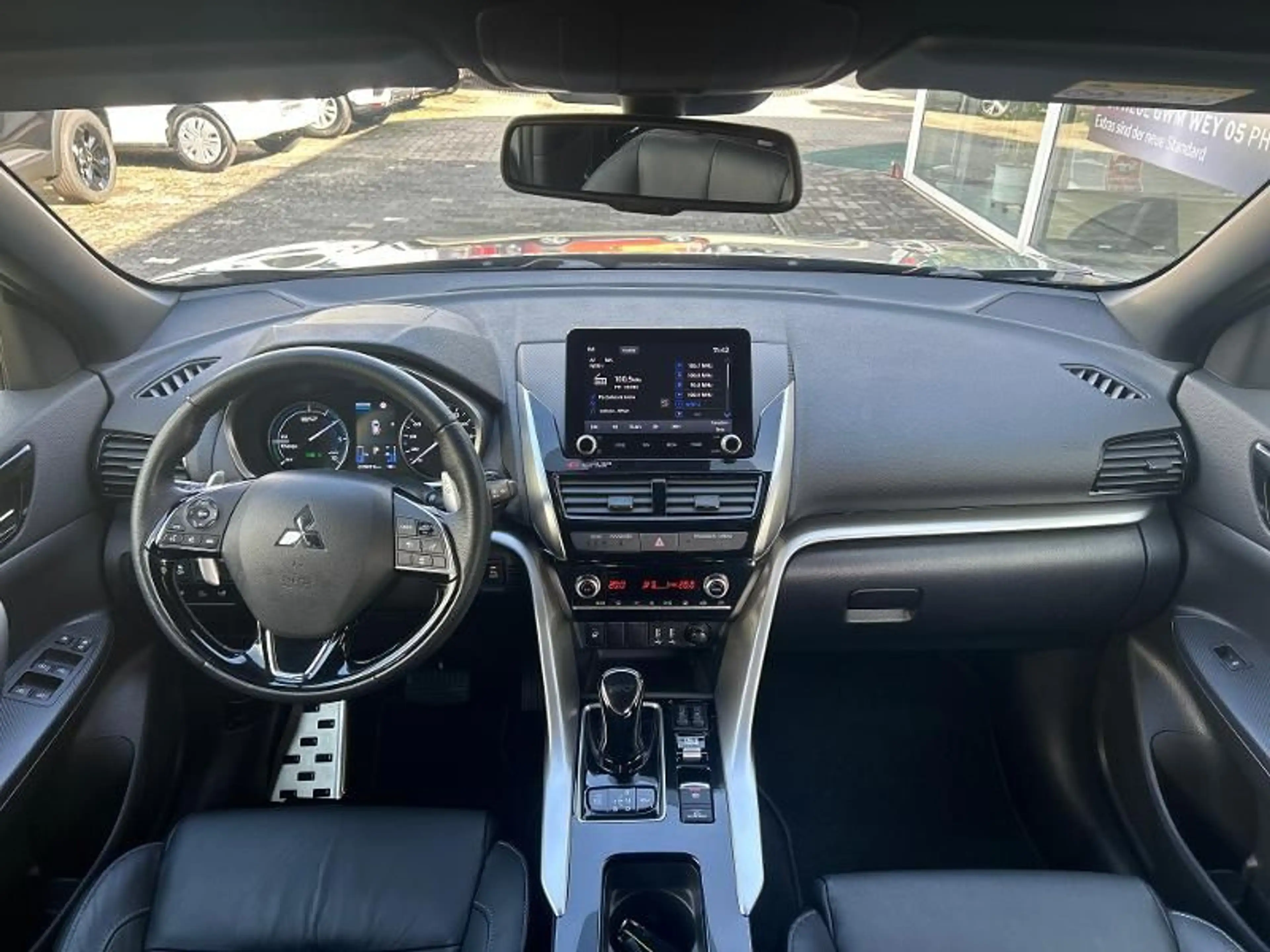 Mitsubishi Eclipse Cross PHEV TOP 2.4 *Allwetter*AHK*Leder — photo 12