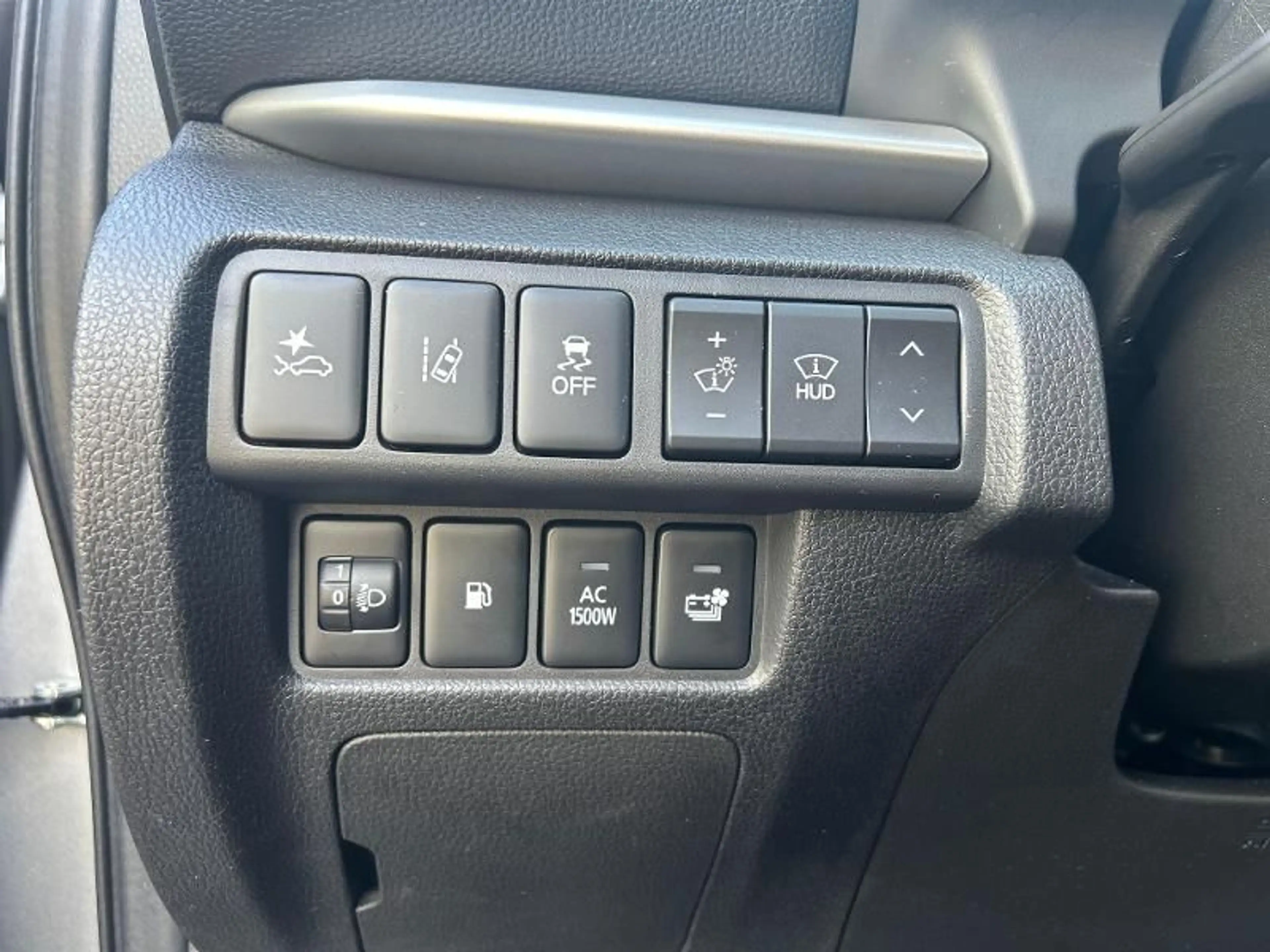 Mitsubishi Eclipse Cross PHEV TOP 2.4 *Allwetter*AHK*Leder — photo 15