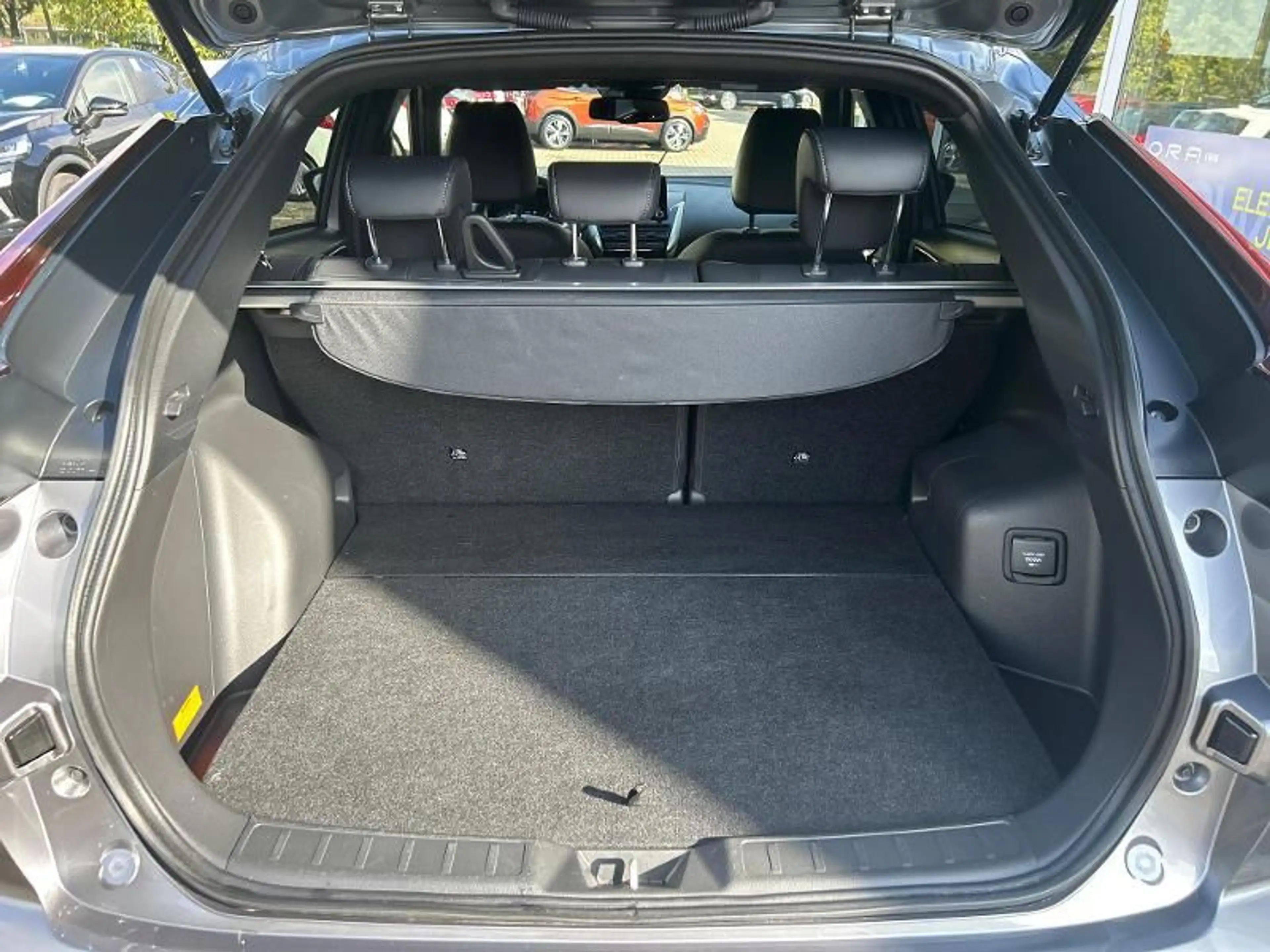 Mitsubishi Eclipse Cross PHEV TOP 2.4 *Allwetter*AHK*Leder — photo 6