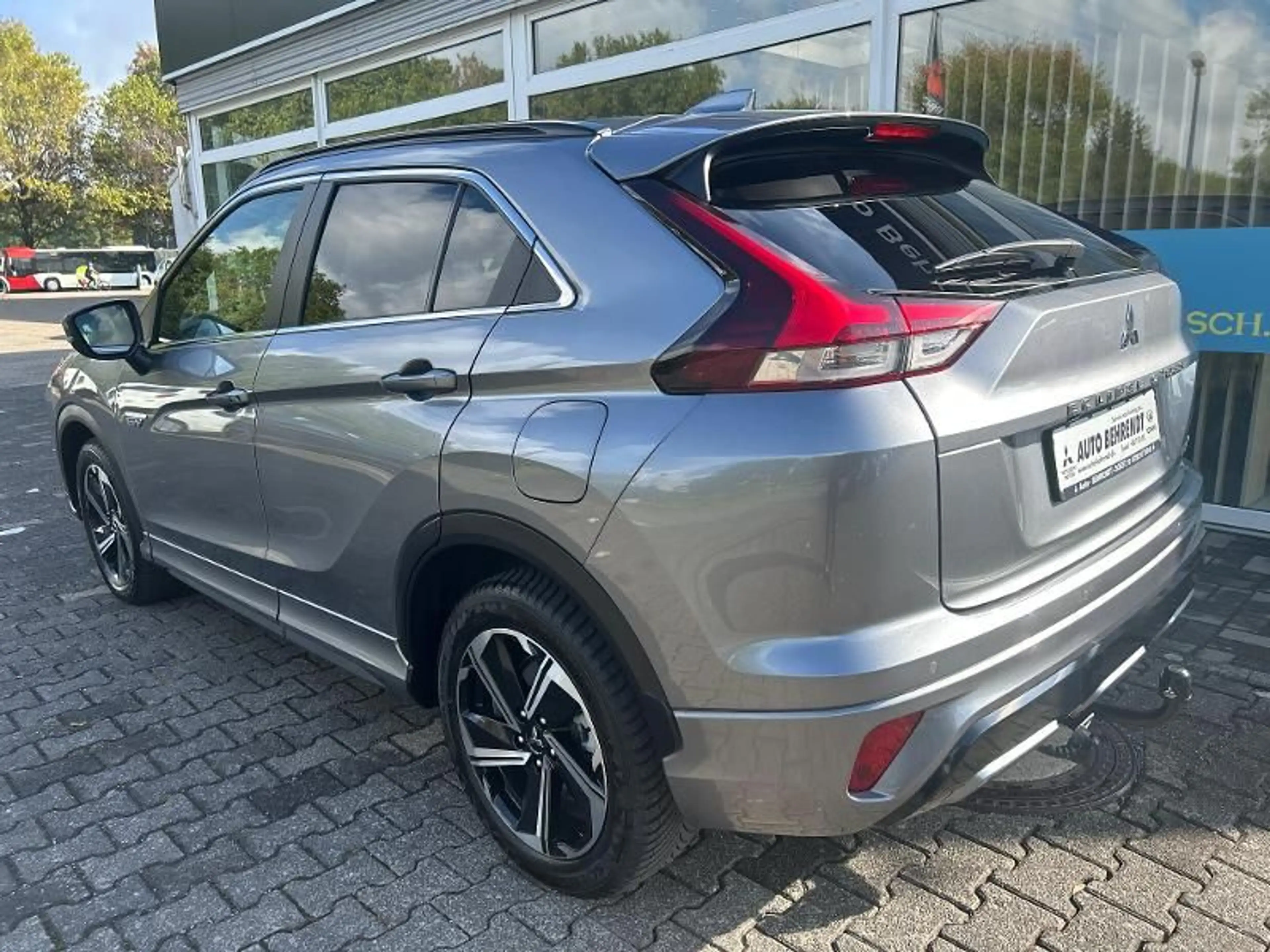 Mitsubishi Eclipse Cross PHEV TOP 2.4 *Allwetter*AHK*Leder — photo 4