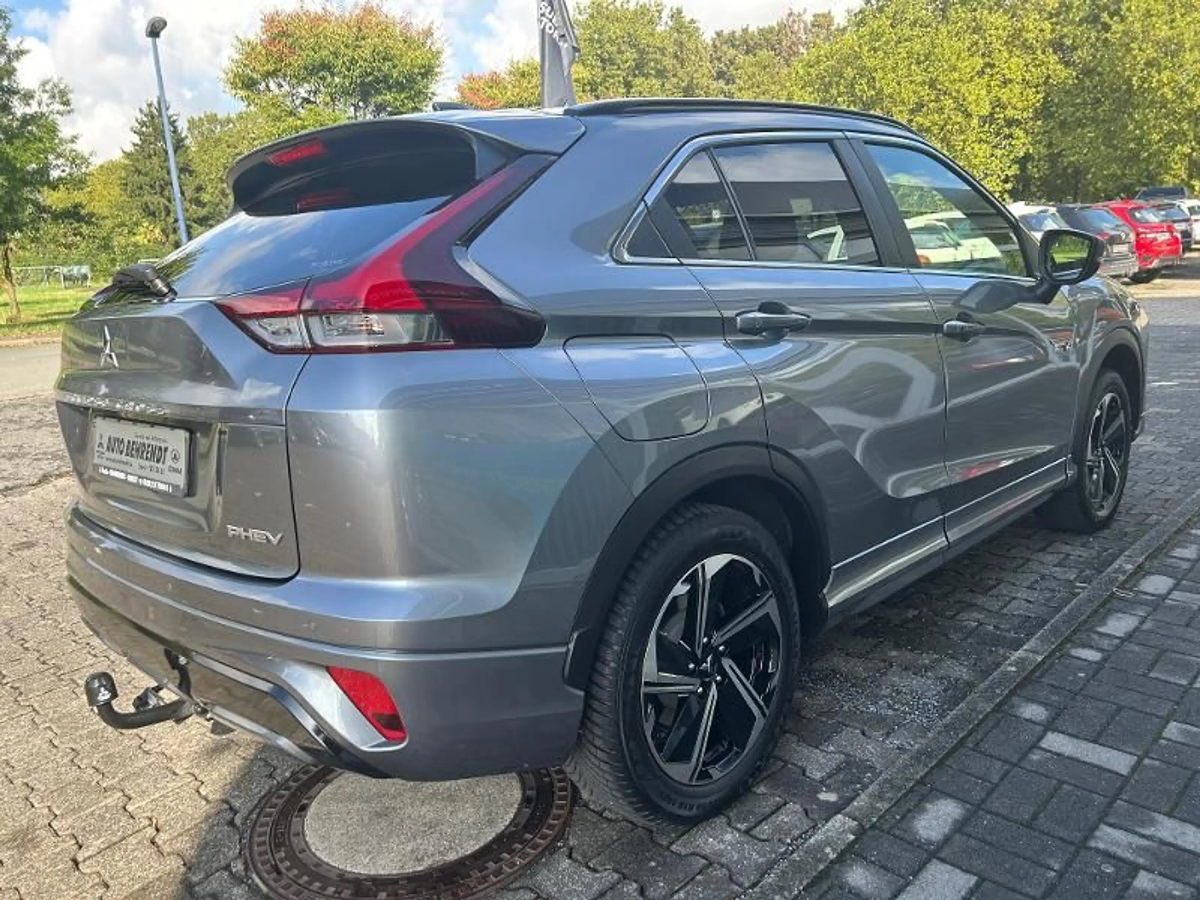 Mitsubishi Eclipse Cross PHEV TOP 2.4 *Allwetter*AHK*Leder — photo 7