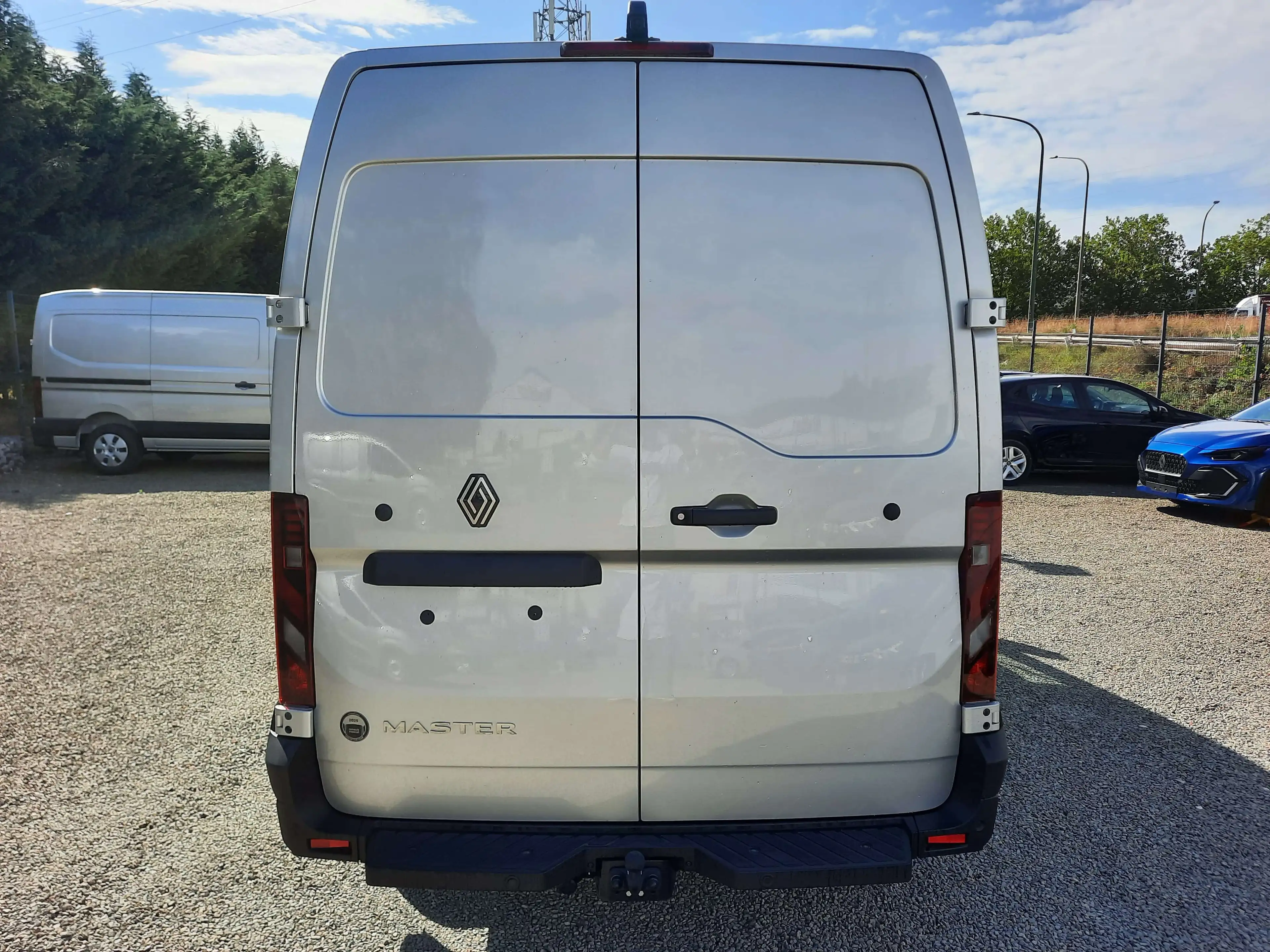 Renault Master Fourgon 3.5T L2H2 2.0 BlueDCI 170 A9 Extra 0 km — photo 4