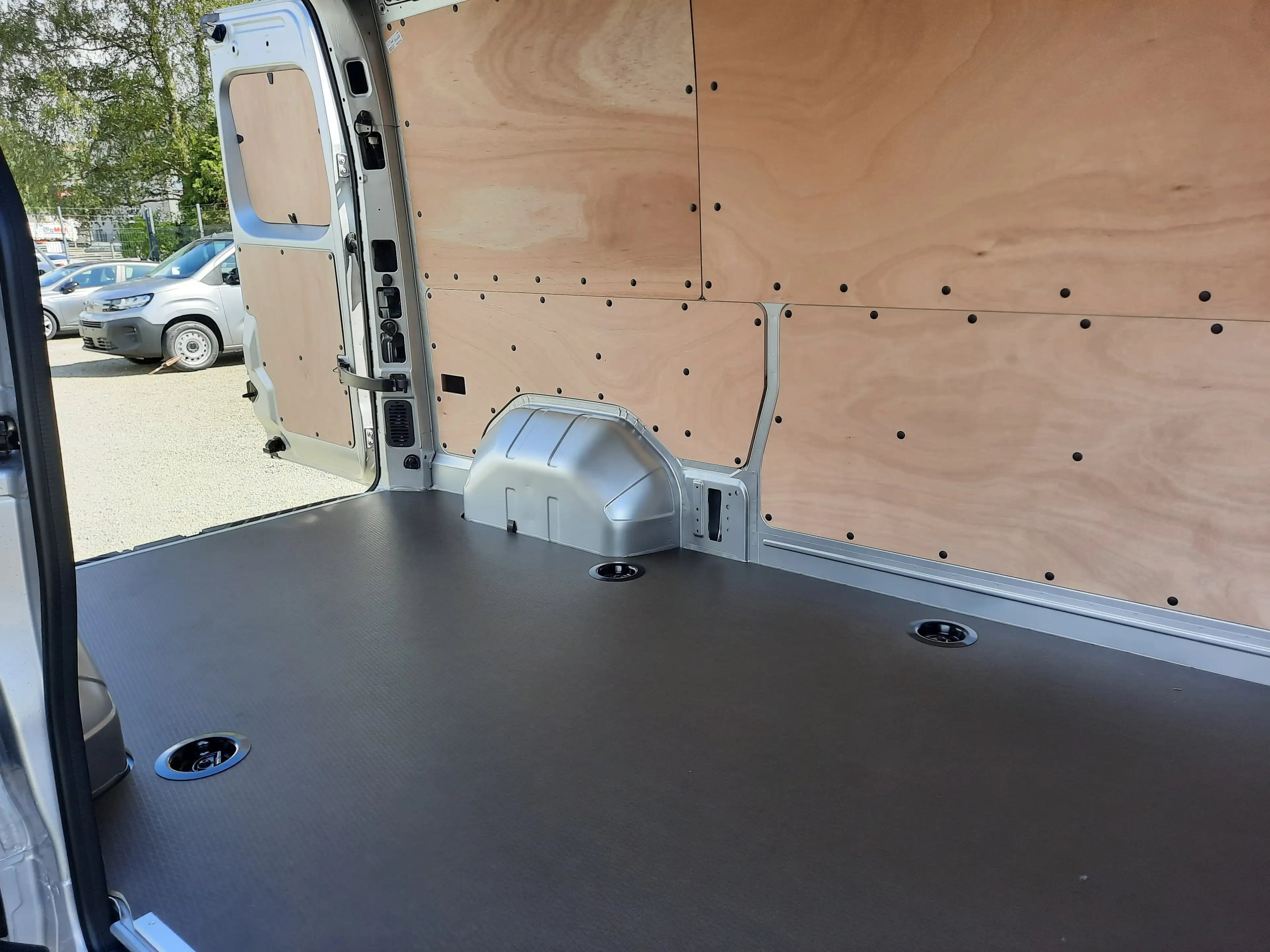 Renault Master Fourgon 3.5T L2H2 2.0 BlueDCI 170 A9 Extra 0 km — photo 11