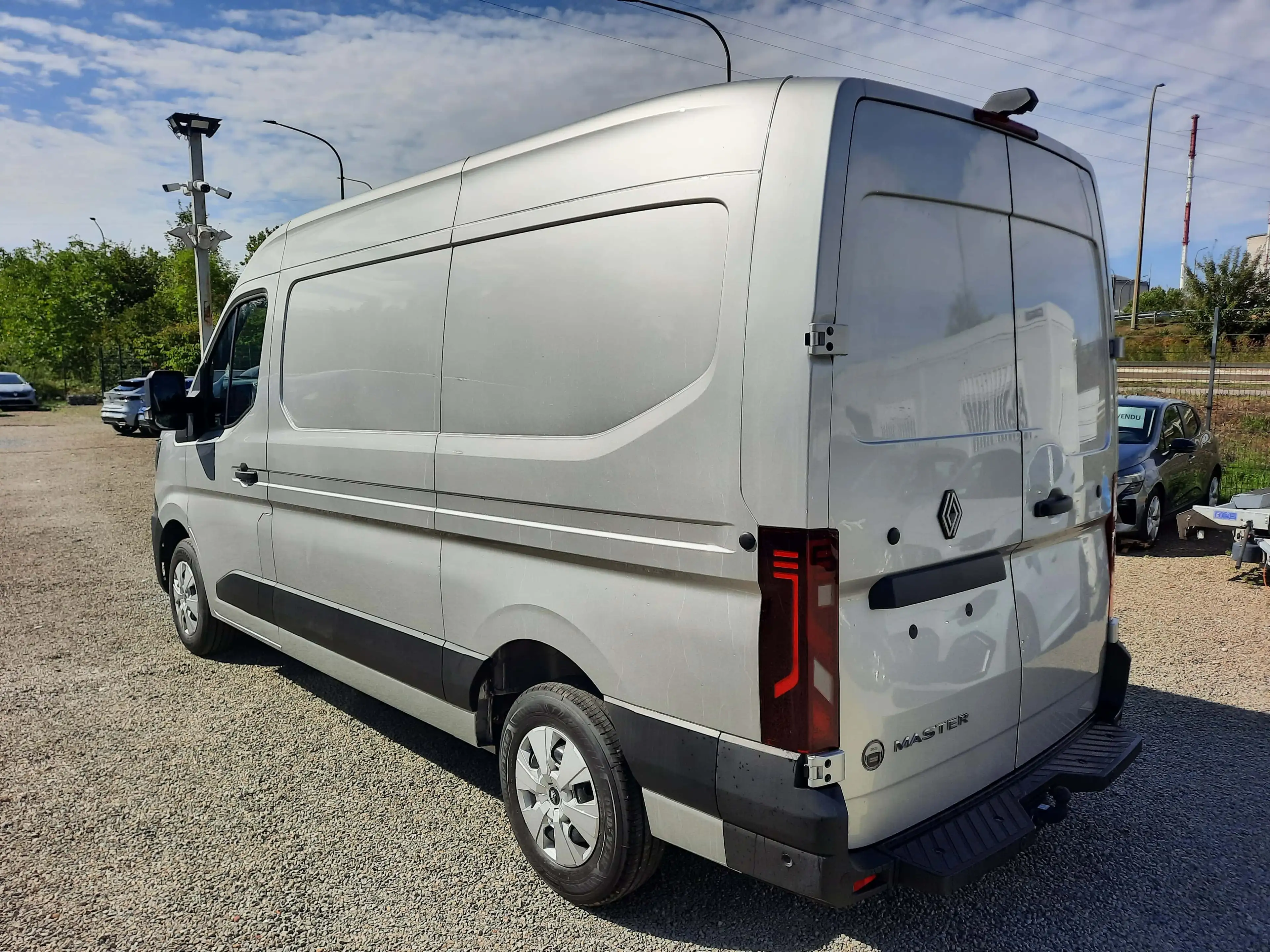 Renault Master Fourgon 3.5T L2H2 2.0 BlueDCI 170 A9 Extra 0 km — photo 3