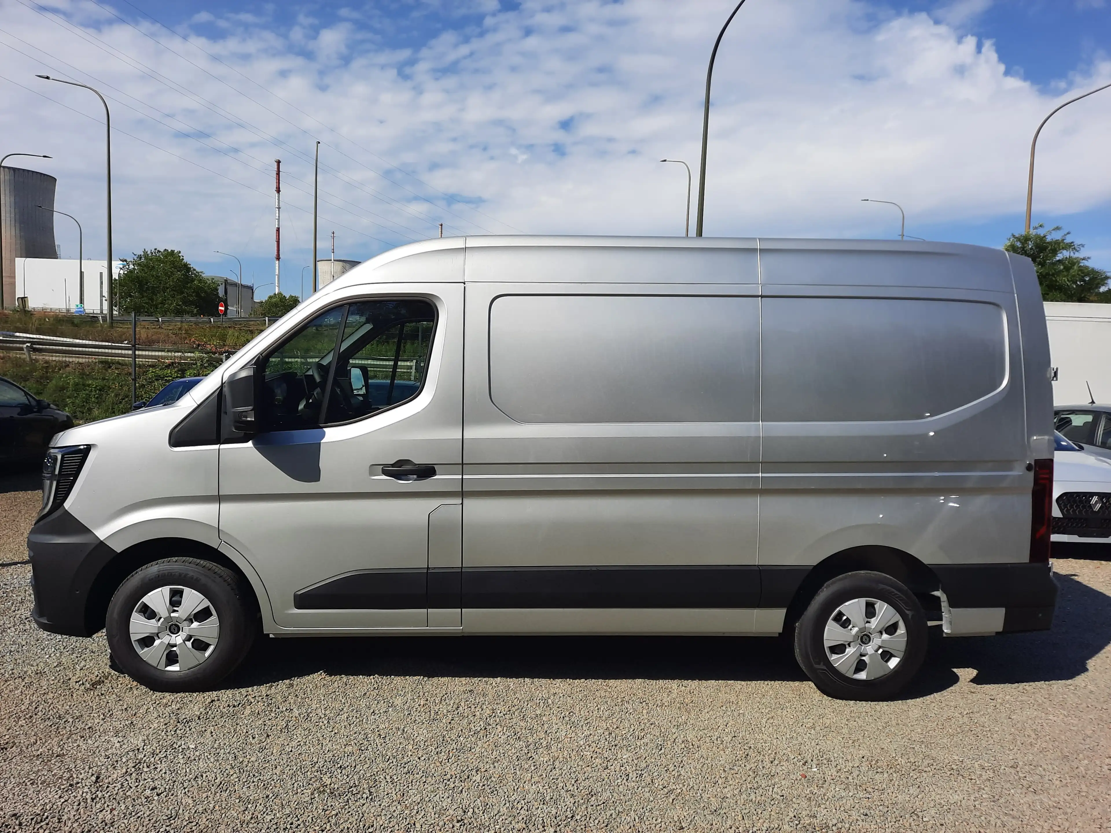Renault Master Fourgon 3.5T L2H2 2.0 BlueDCI 170 A9 Extra 0 km — photo 2