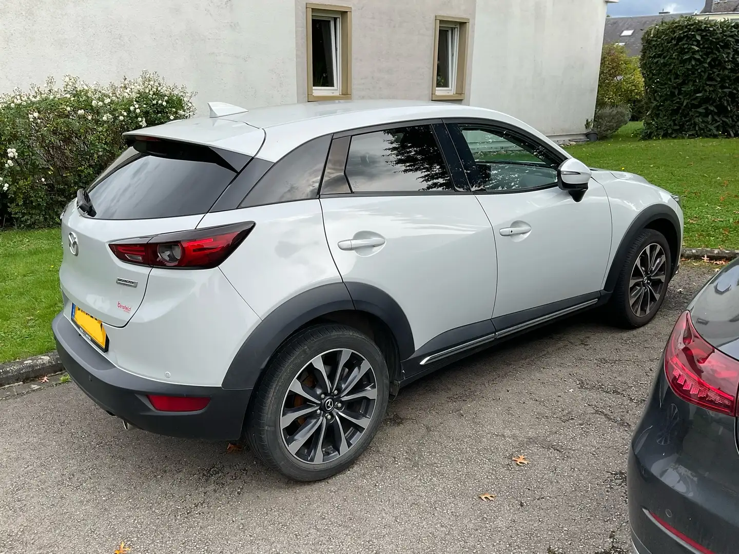 Mazda CX-3 CX-3 SKYACTIV-G 121 FWD Signature Gris - 2