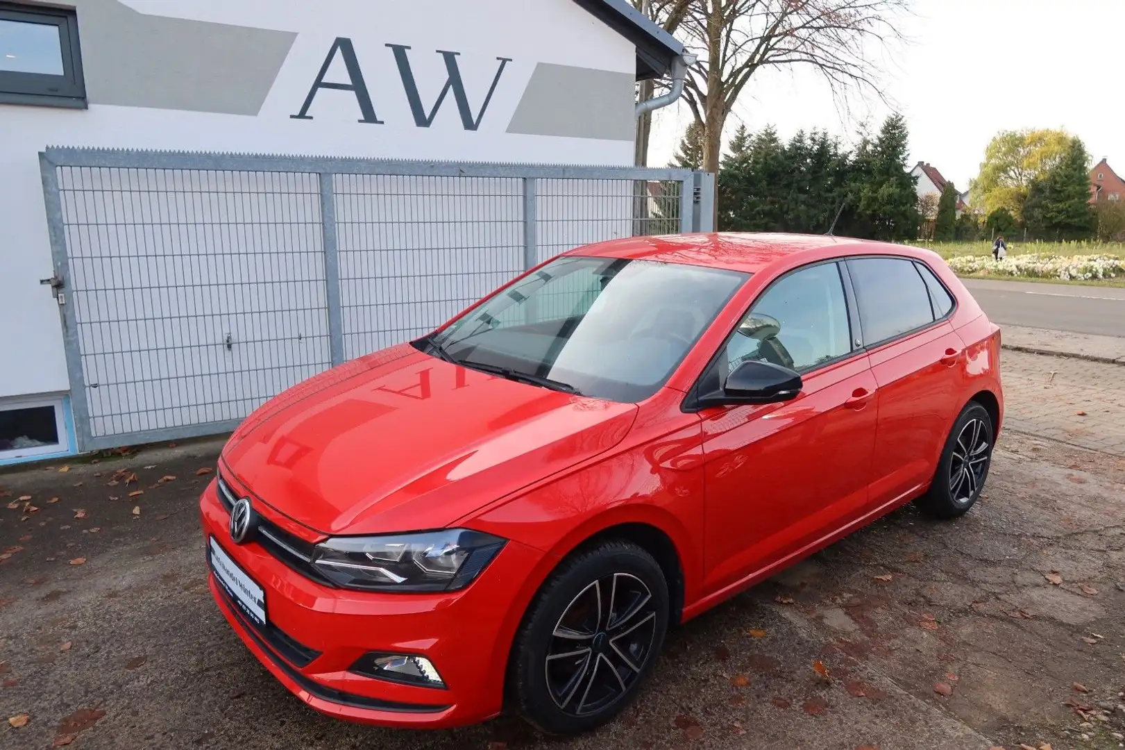 Volkswagen Polo VI beats|70 KW|2.Hand|Sport|Euro 6| Rot - 1