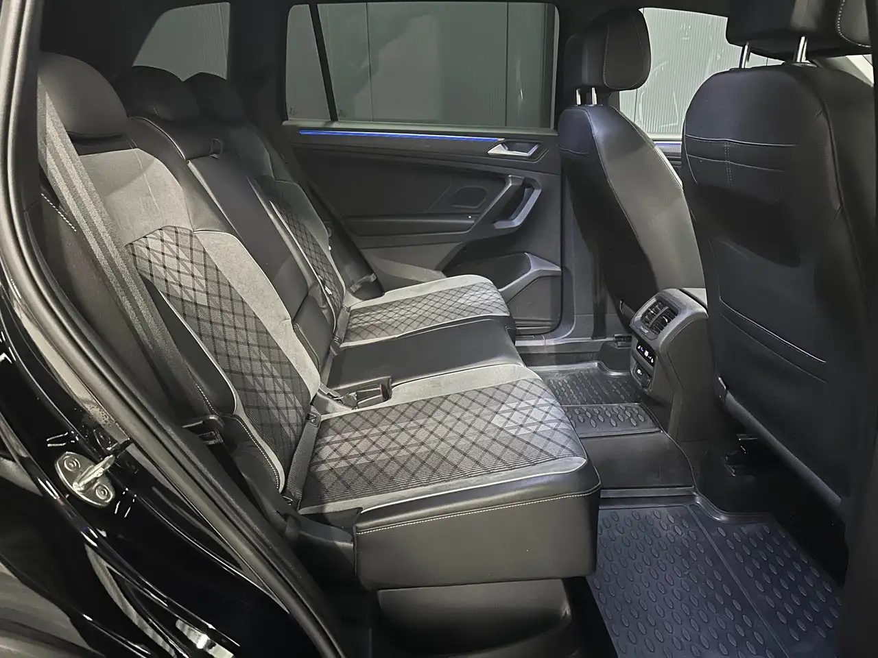 Volkswagen Tiguan Allspace R-Line 4Motion*Black Style*20Zoll*Standhzg*, миниатюра 25