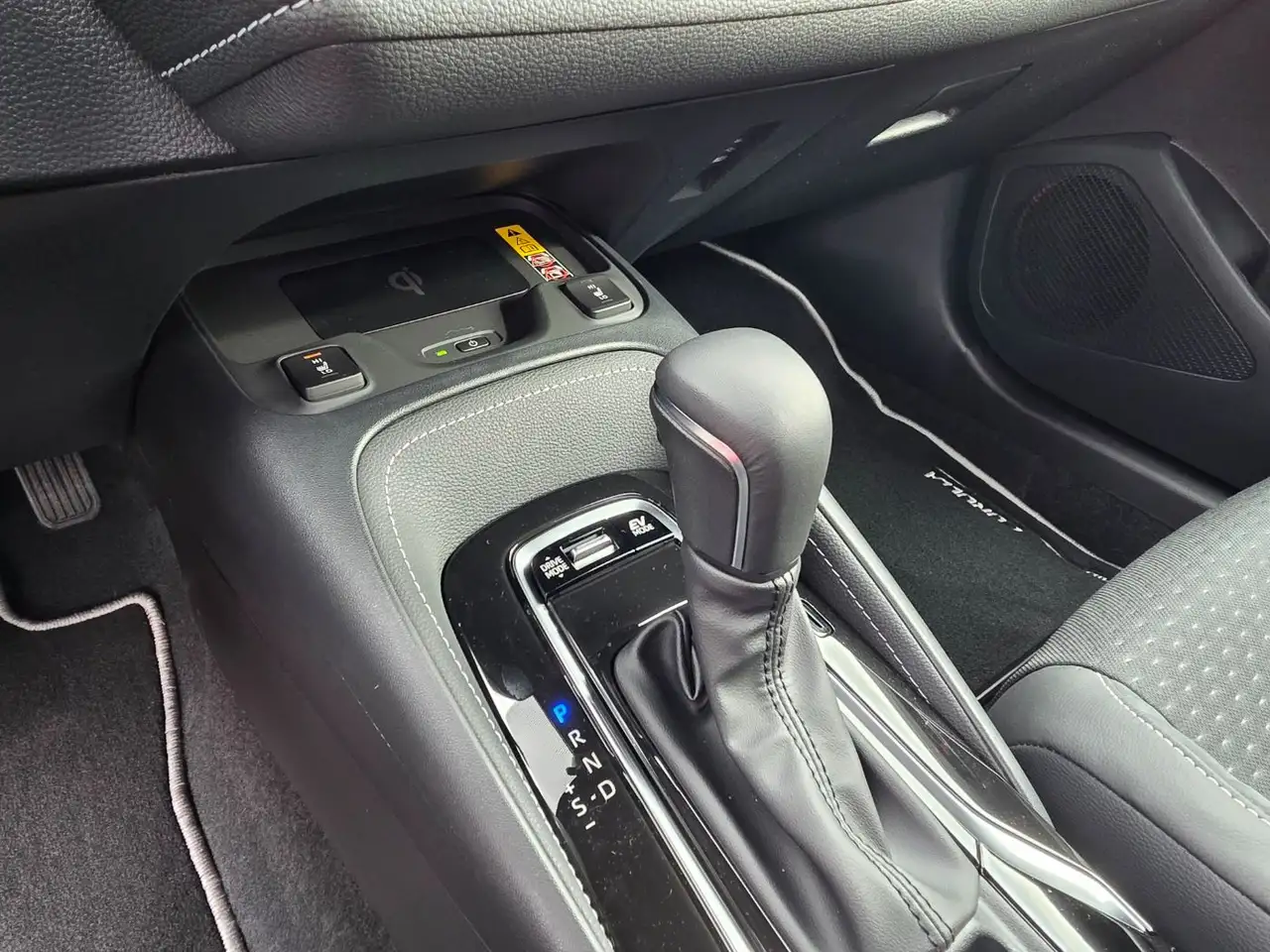 Toyota Corolla Touring Sports 2.0 Hybrid Lounge ACC Pano 16