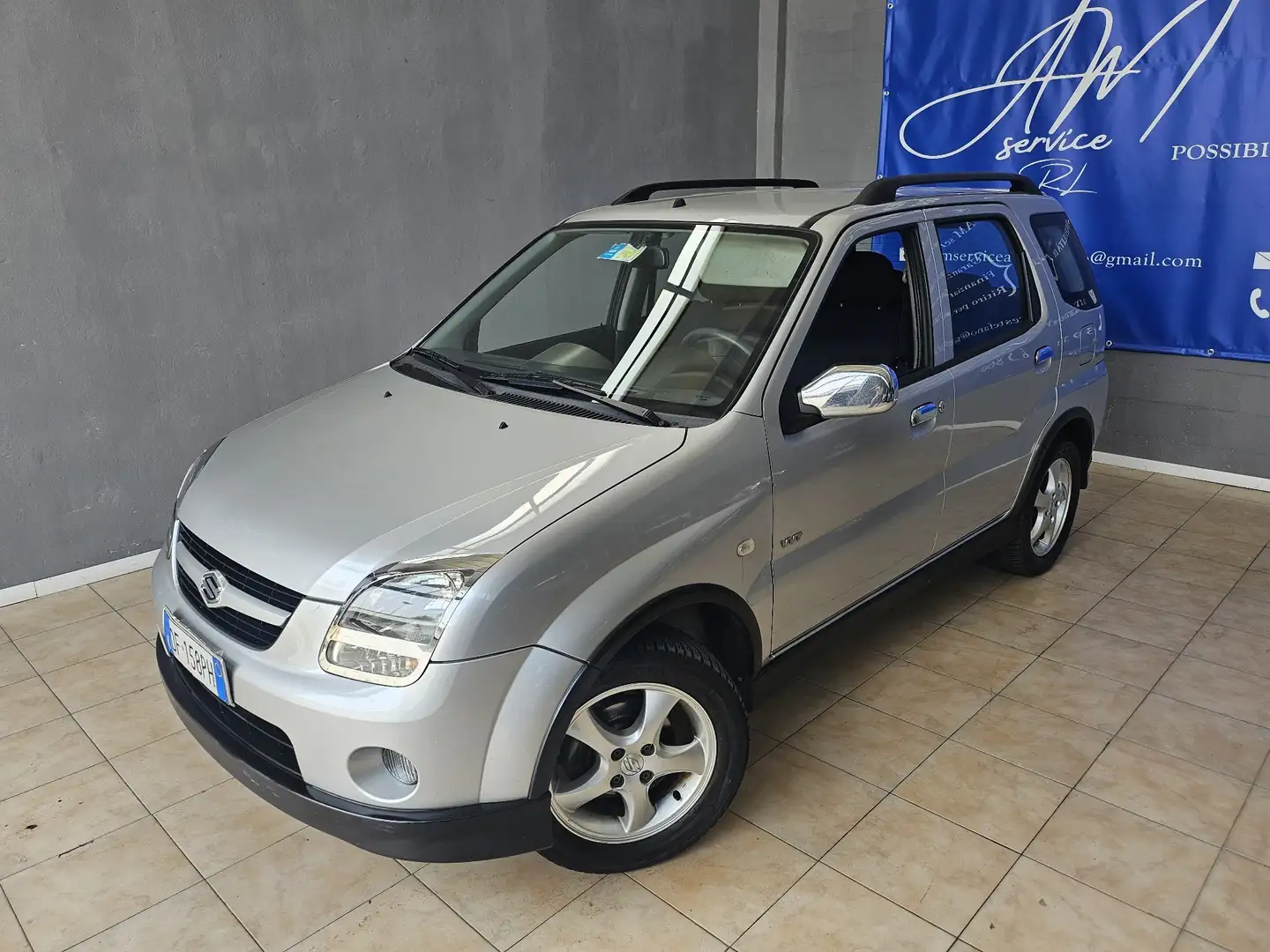Suzuki Ignis Ignis 1.3 Deluxe 2wd siva - 2