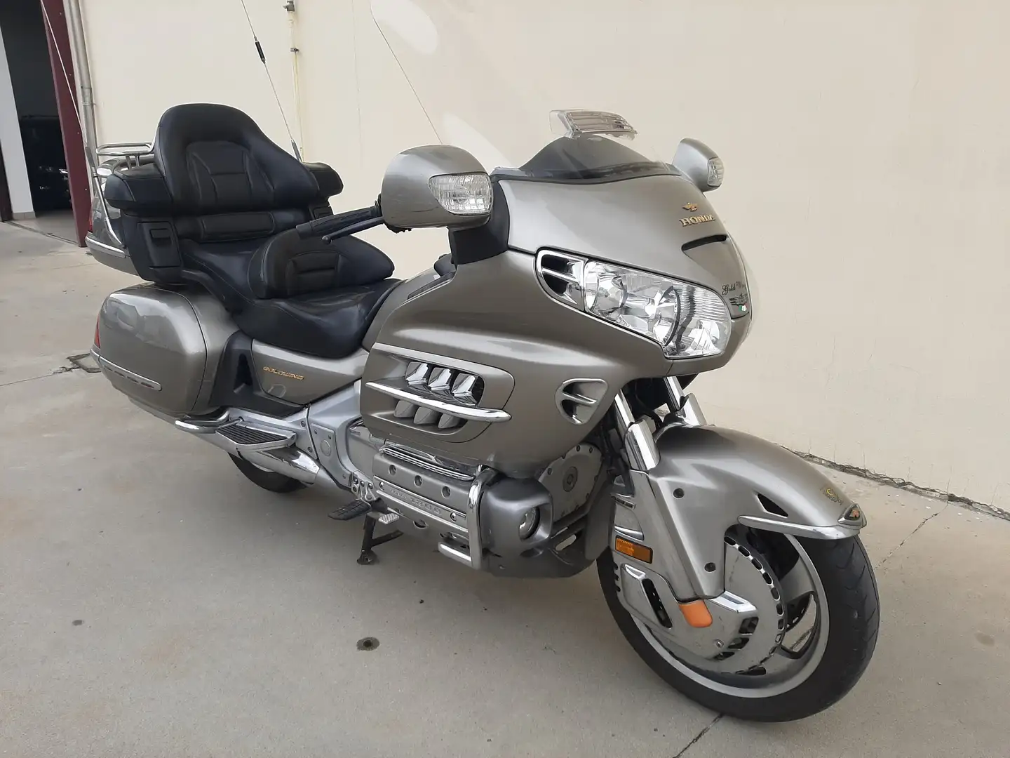 Honda Gold Wing 1800 ABS Grigio - 2