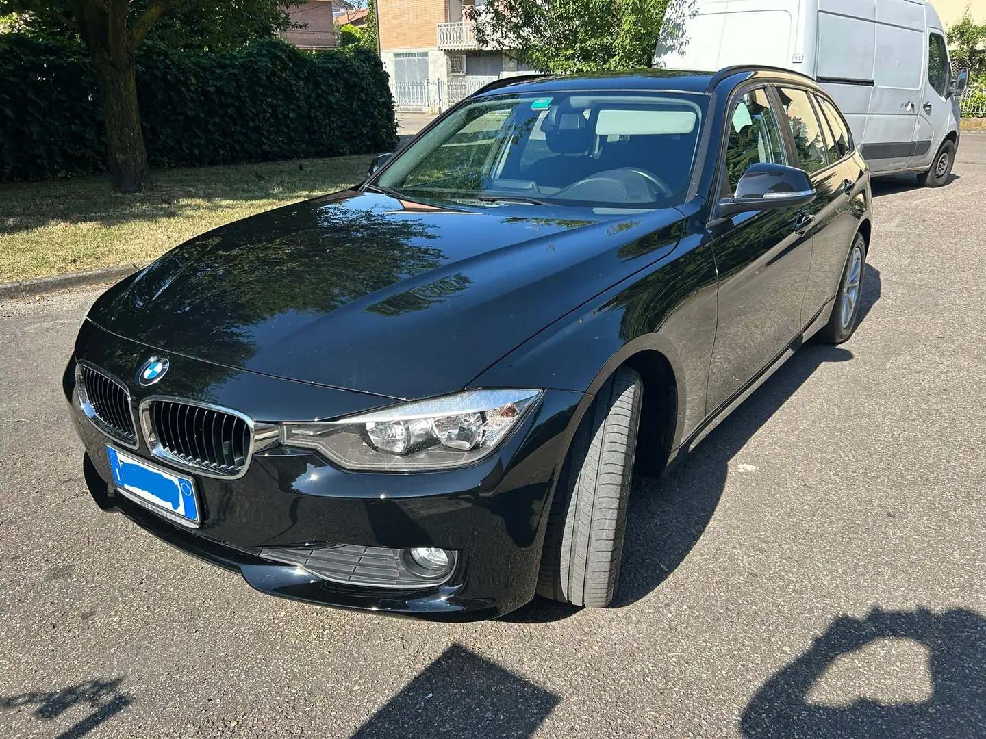 BMW 316 TURING D Siyah - 1