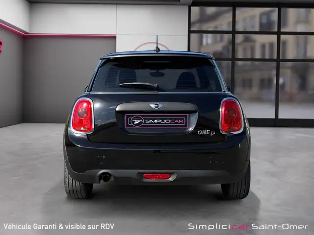 Mini Hatch view 9