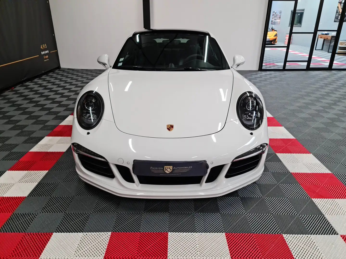 Porsche 911 911 Carrera 4 Coupé 3.8i 430 GTS PDK Weiß - 2