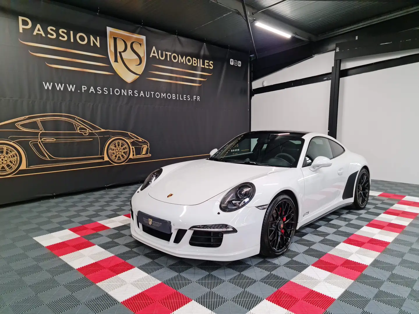 Porsche 911 911 Carrera 4 Coupé 3.8i 430 GTS PDK Weiß - 1