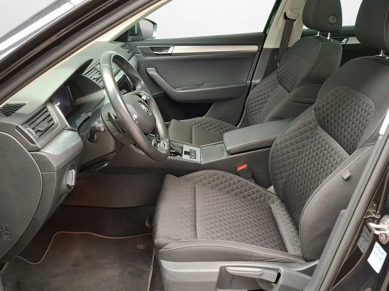 Skoda Superb Combi 1.5 TSI DSG Ambition, миниатюра 7
