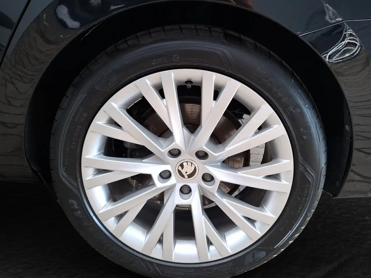 Skoda Superb Combi 1.5 TSI DSG Ambition, миниатюра 5