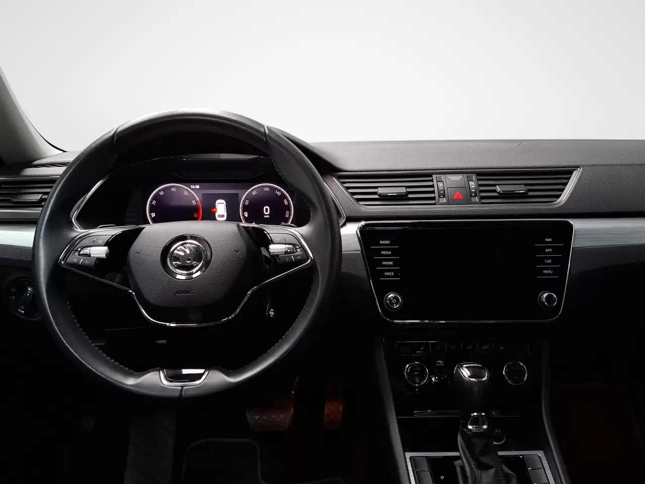 Skoda Superb Combi 1.5 TSI DSG Ambition, миниатюра 8
