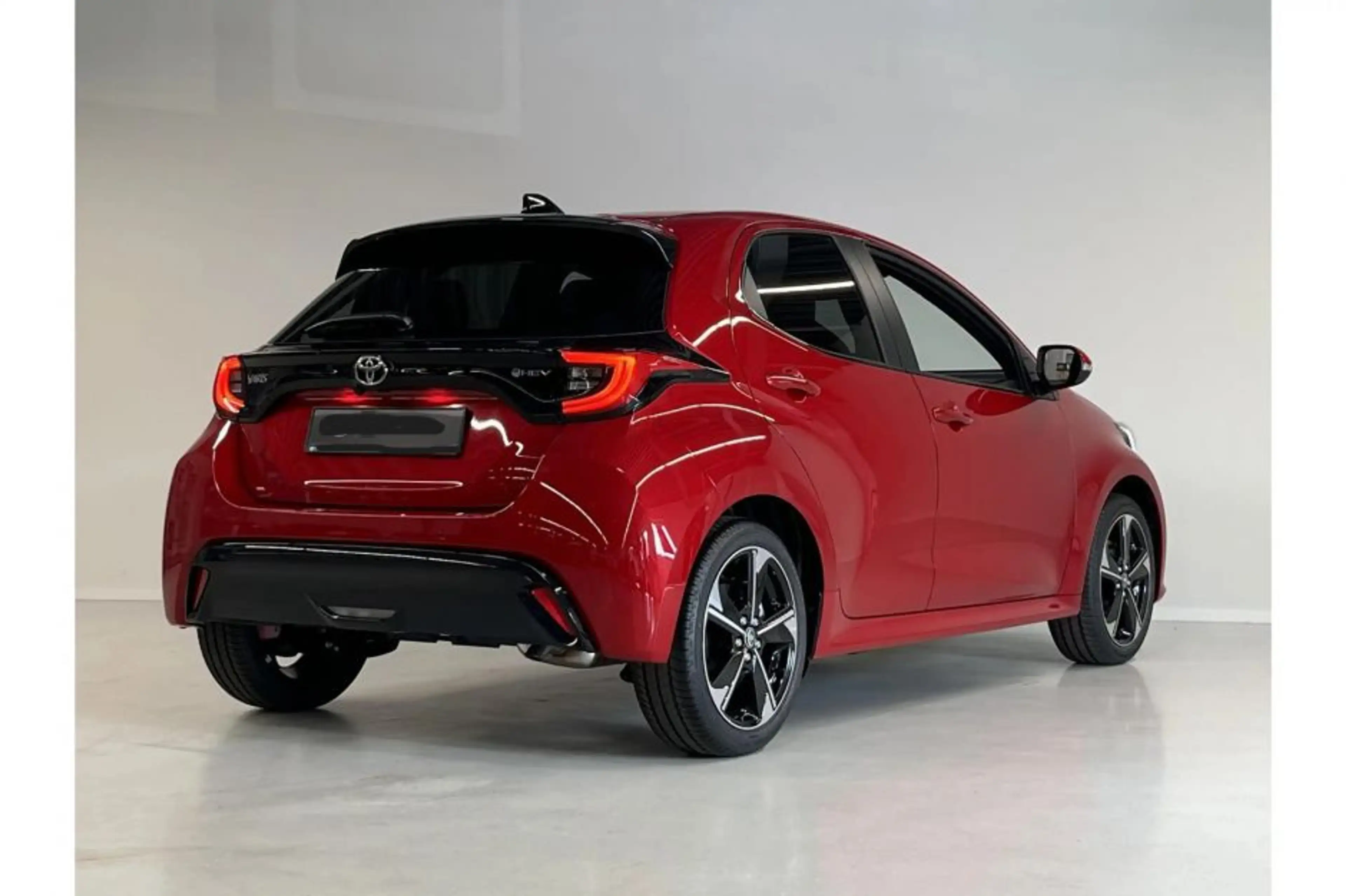 Toyota Yaris 1.5 Hybrid 130 Executive | Voorraad Deal | — photo 2
