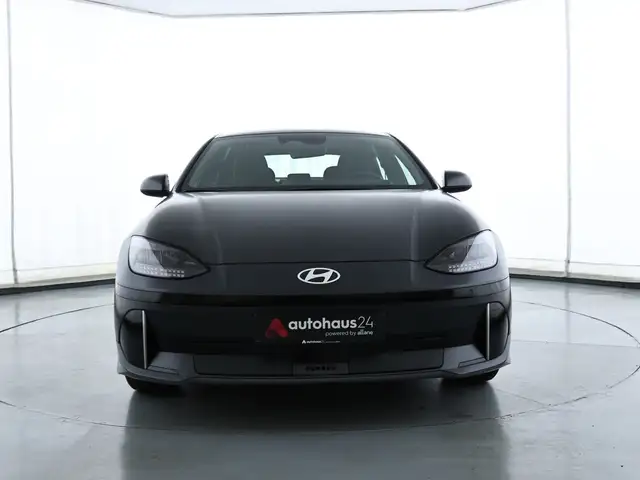 Hyundai Ioniq 6 view 2