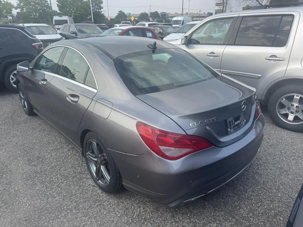Mercedes-Benz CLA снимка Mercedes-Benz CLA