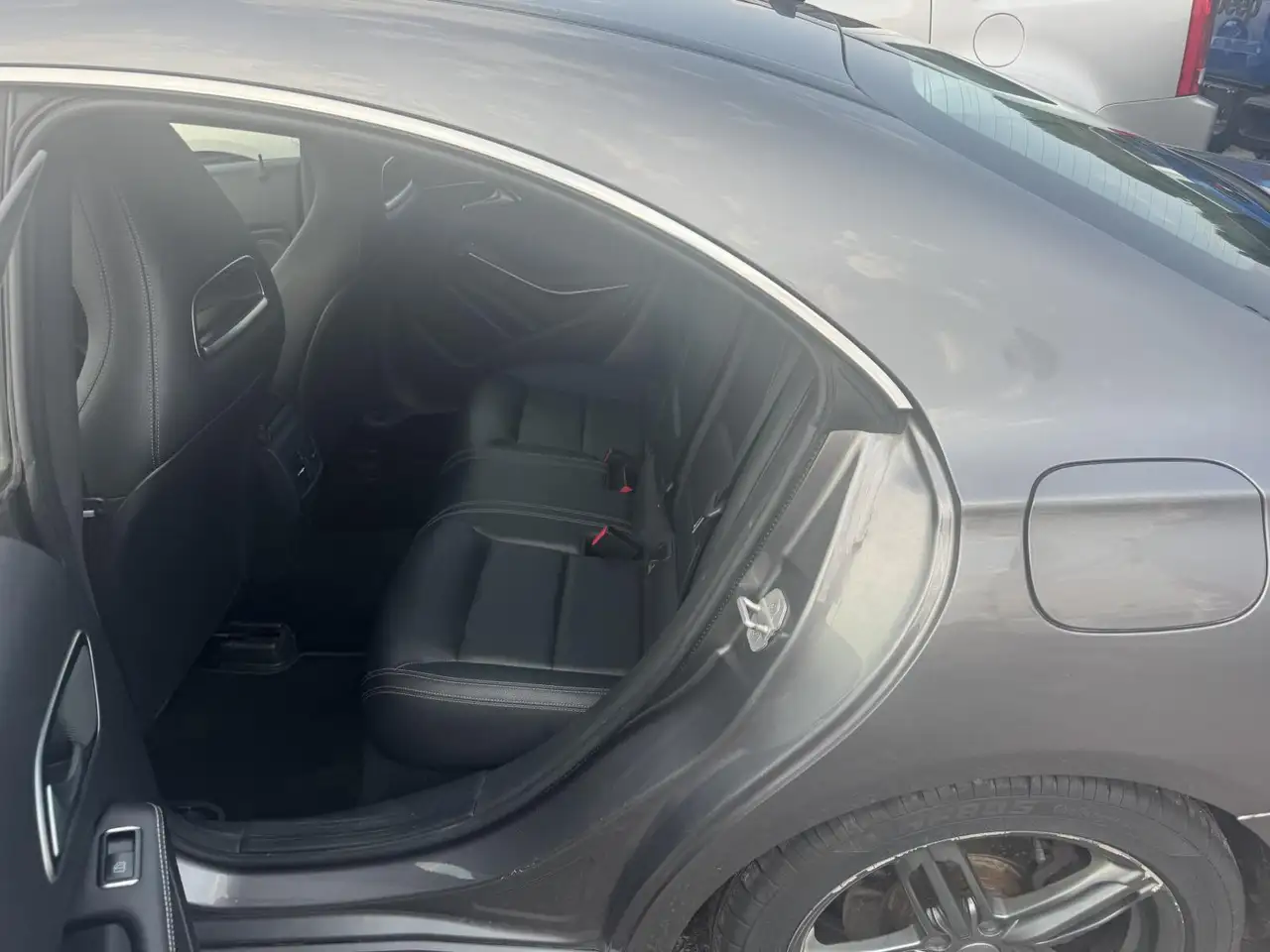 Mercedes-Benz CLA снимка Mercedes-Benz CLA