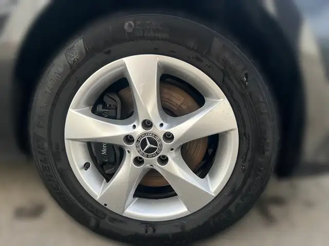 Mercedes-Benz V 300 d 4MATIC Ansicht 9
