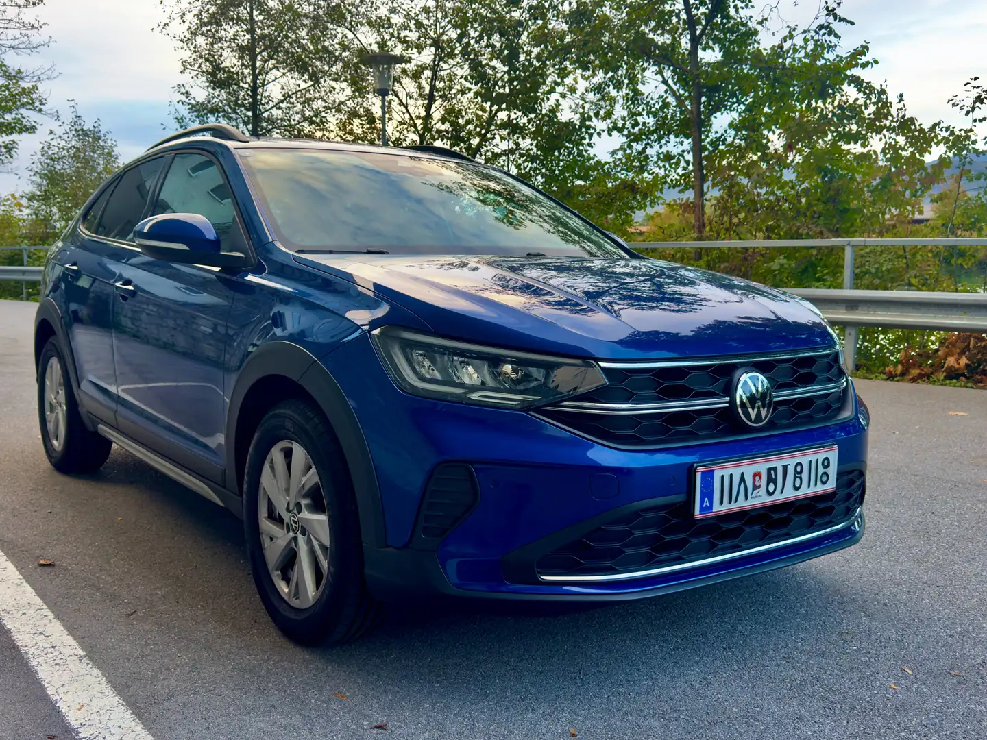 Volkswagen Taigo Taigo 1,0 TSI Life Life Blau - 1