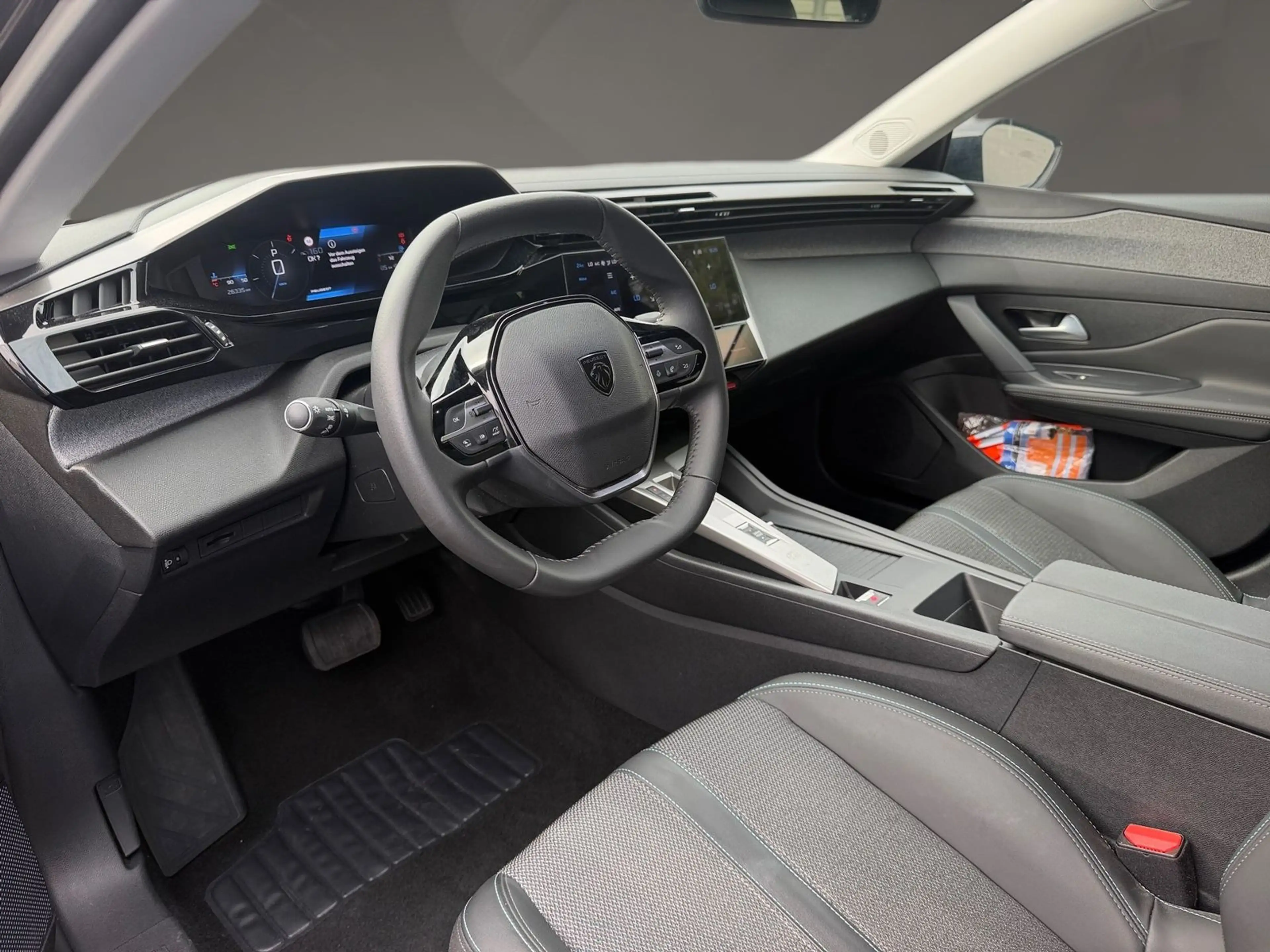 Peugeot 308 Hybrid 136 Allure 360°Kamera Keyless LED Nav — photo 9