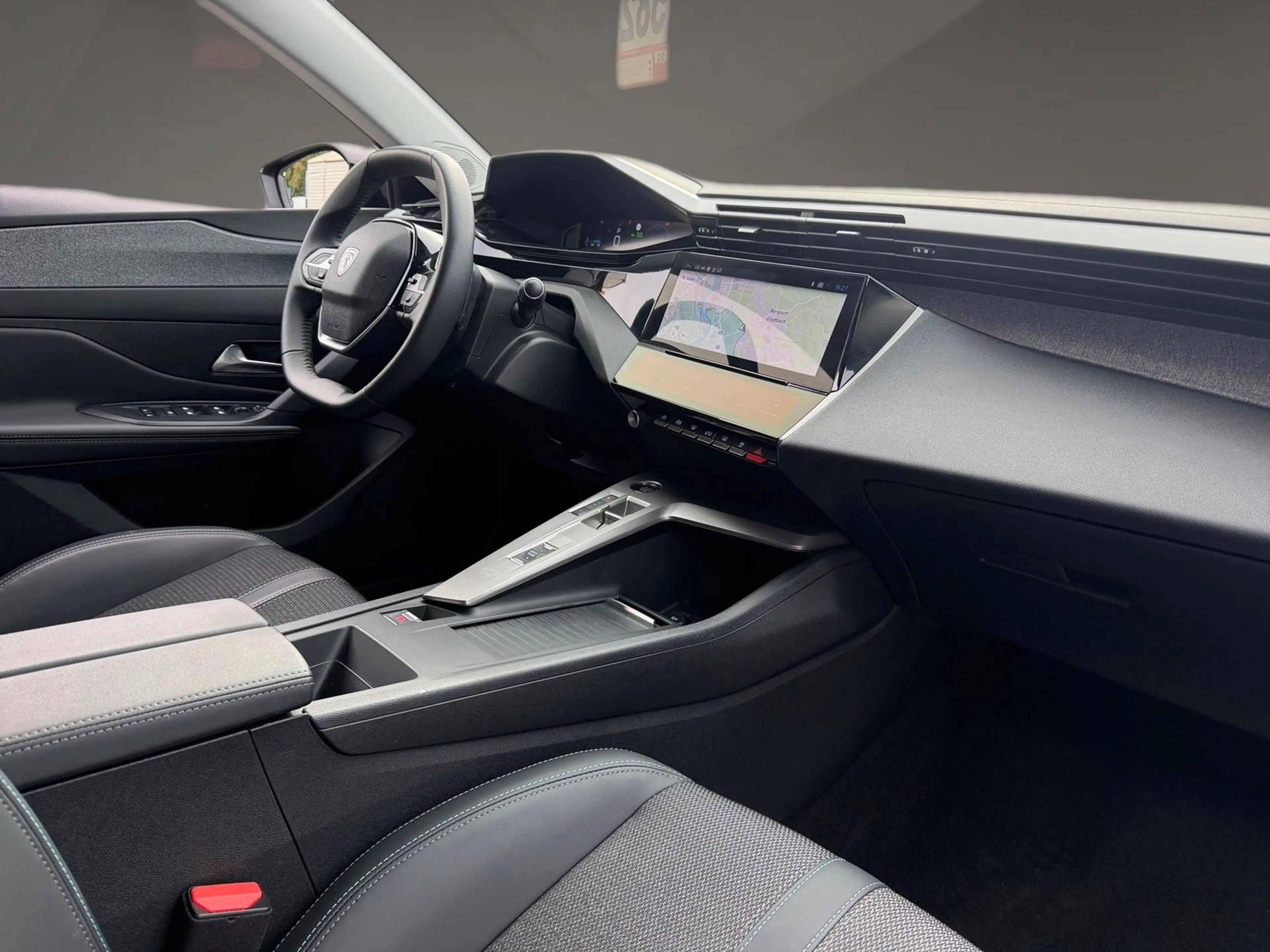 Peugeot 308 Hybrid 136 Allure 360°Kamera Keyless LED Nav — photo 13