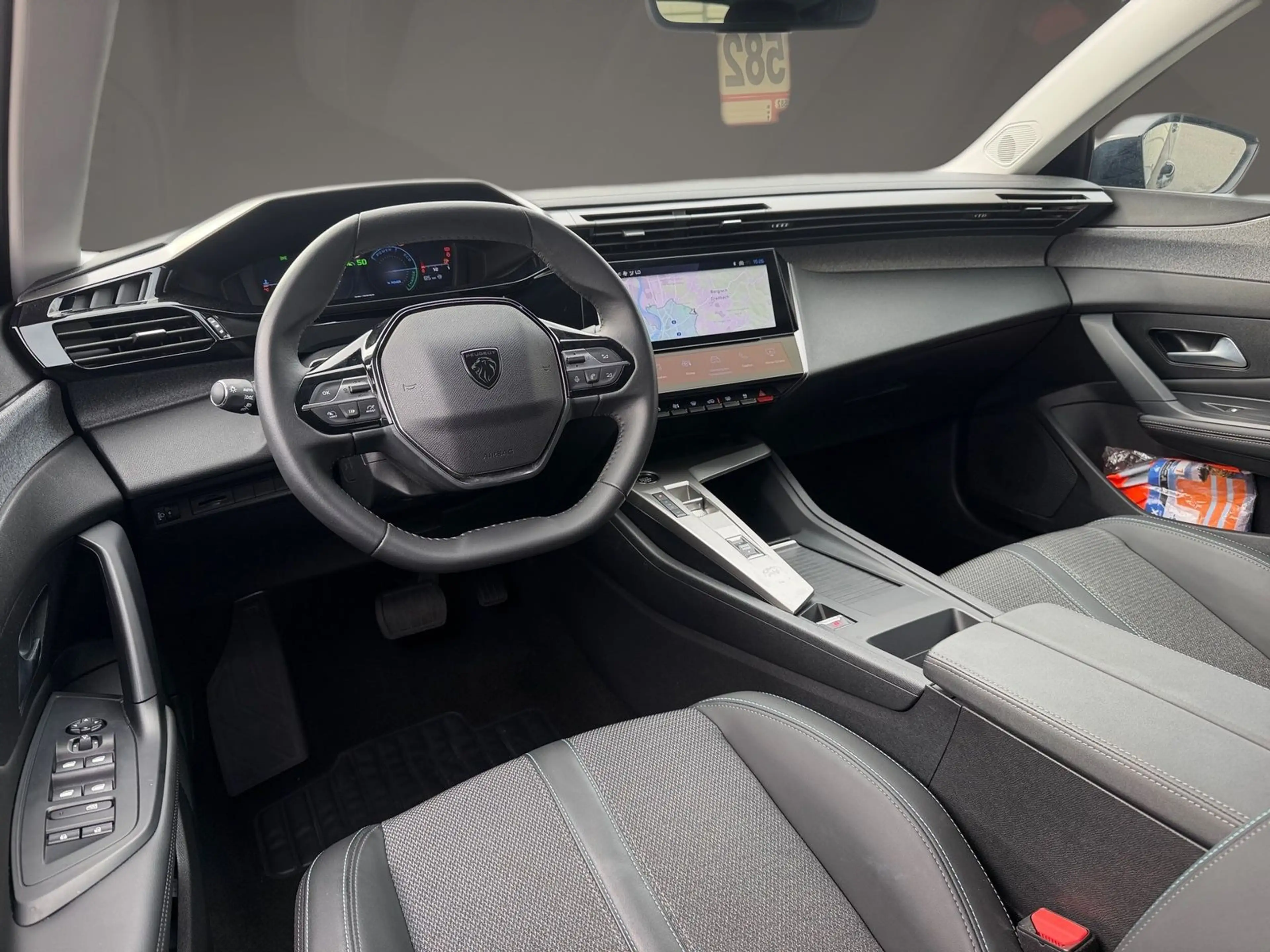 Peugeot 308 Hybrid 136 Allure 360°Kamera Keyless LED Nav — photo 10