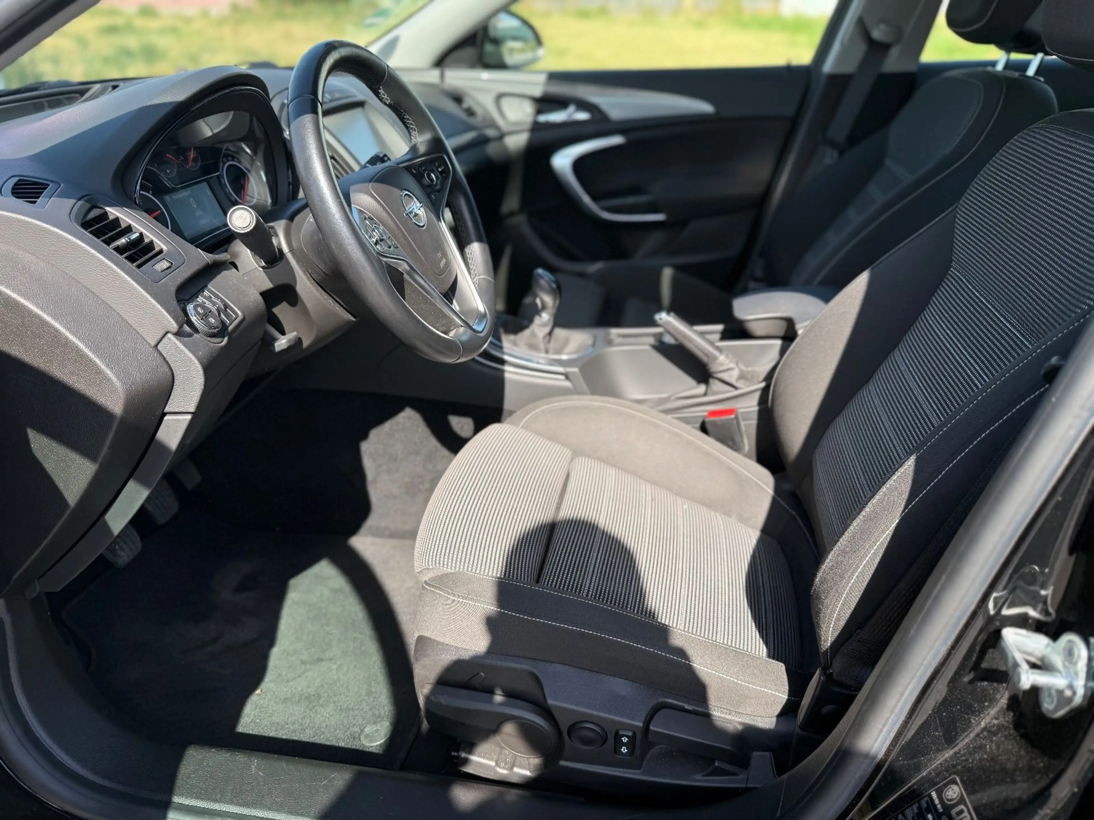 Opel Insignia 1.6 CDTI Sports Tourer *NAVI+18"ZOLL* — photo 12