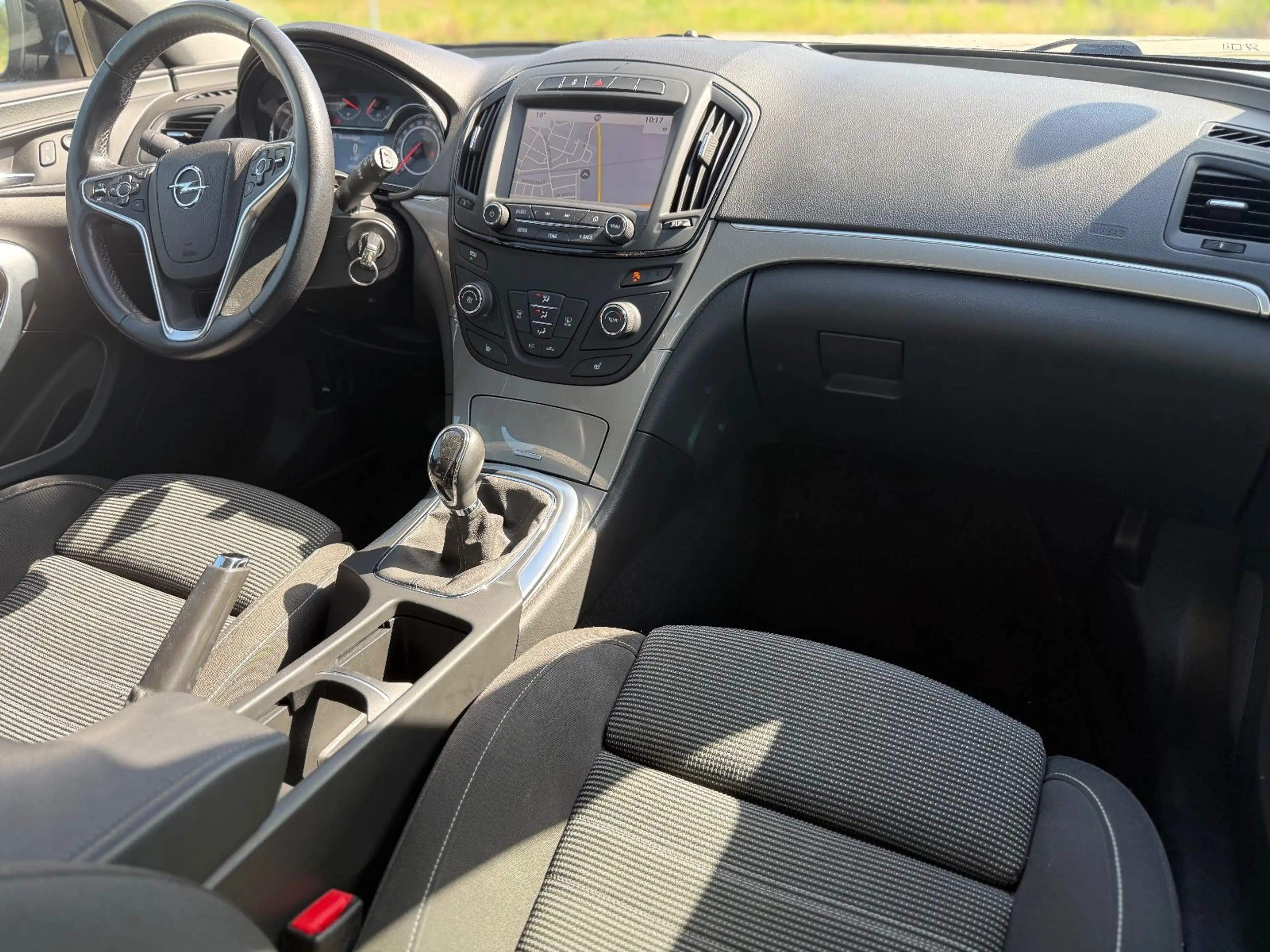 Opel Insignia 1.6 CDTI Sports Tourer *NAVI+18"ZOLL* — photo 5