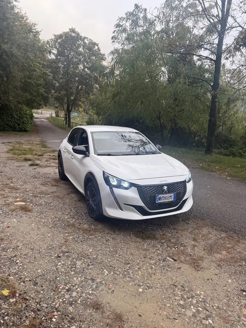 Peugeot e-208 active Bianco - 2