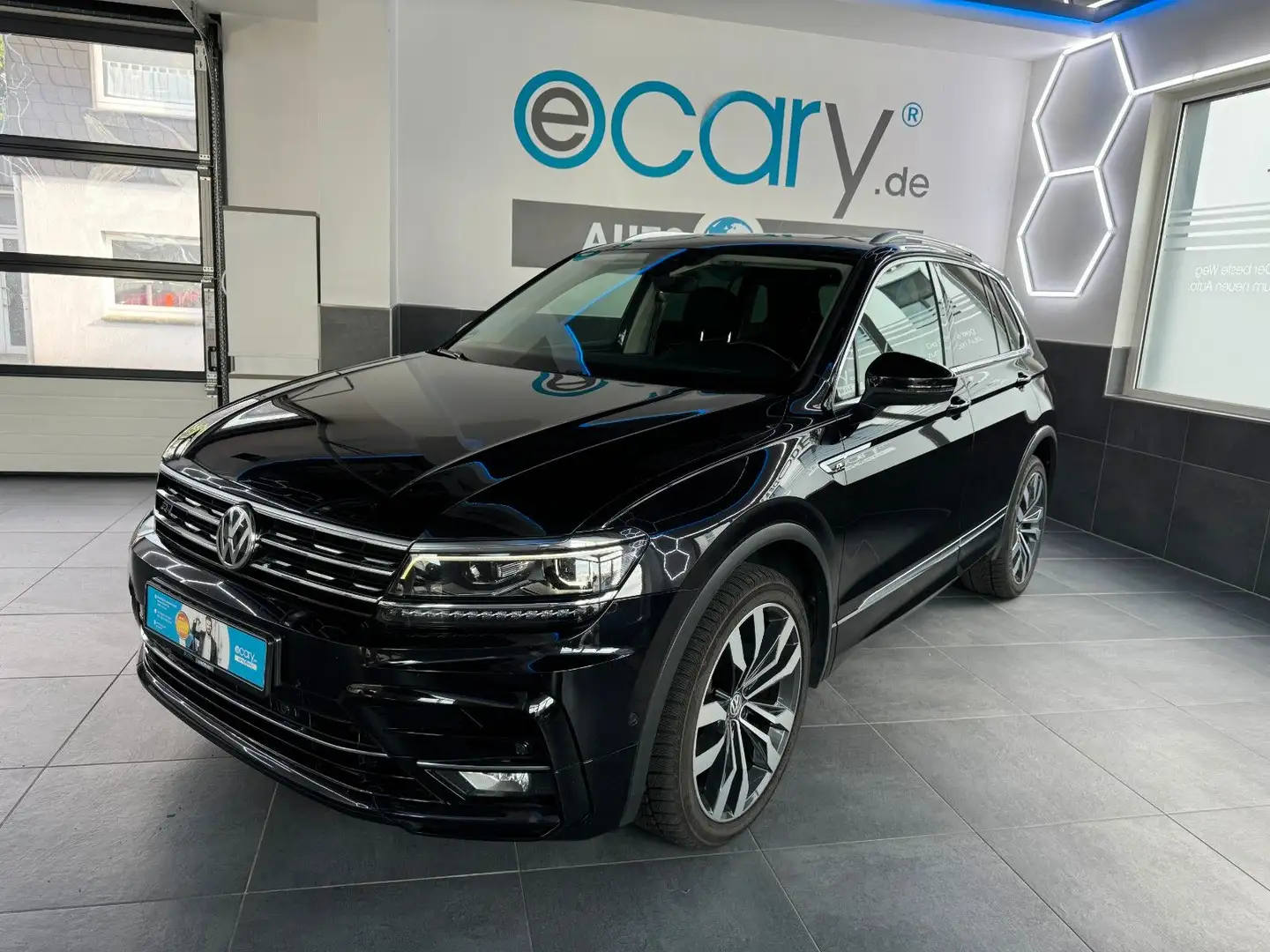 Volkswagen Tiguan Highline*4M*R-LINE* DSG*Pano*Navi*LED*ACC Schwarz - 2